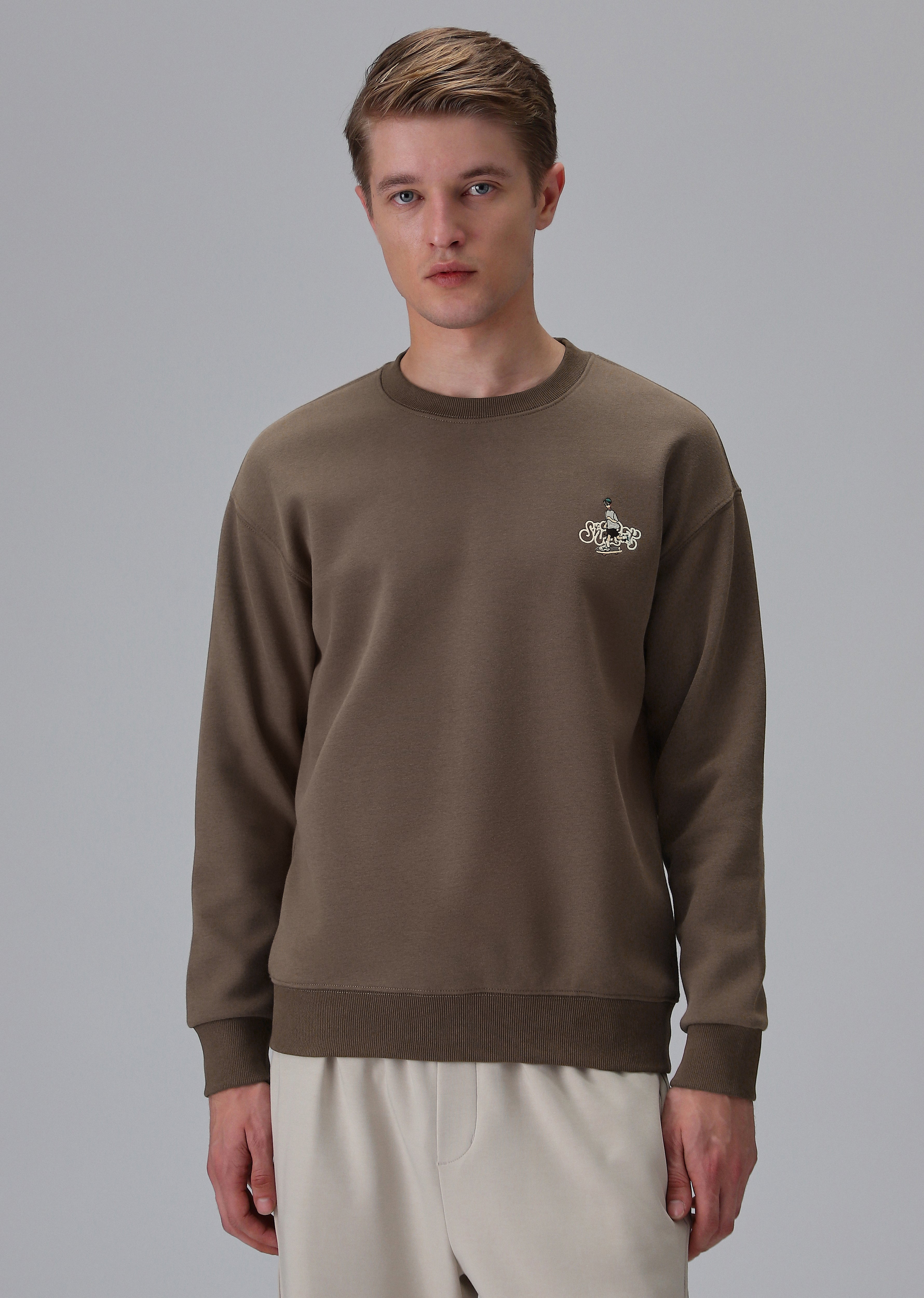 Brown Back Emboss Sweatshirt