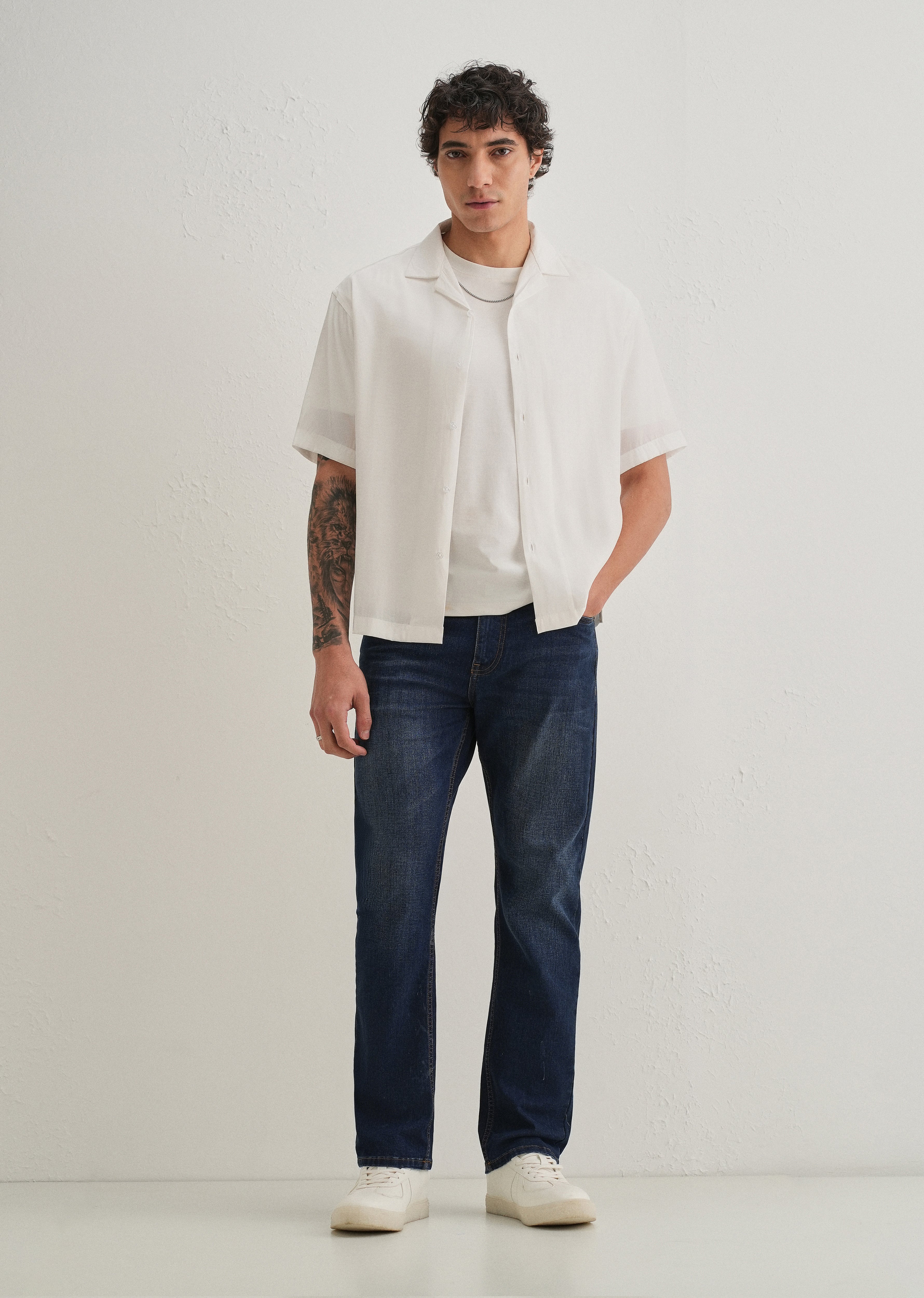 Classic Indigo Straight jeans