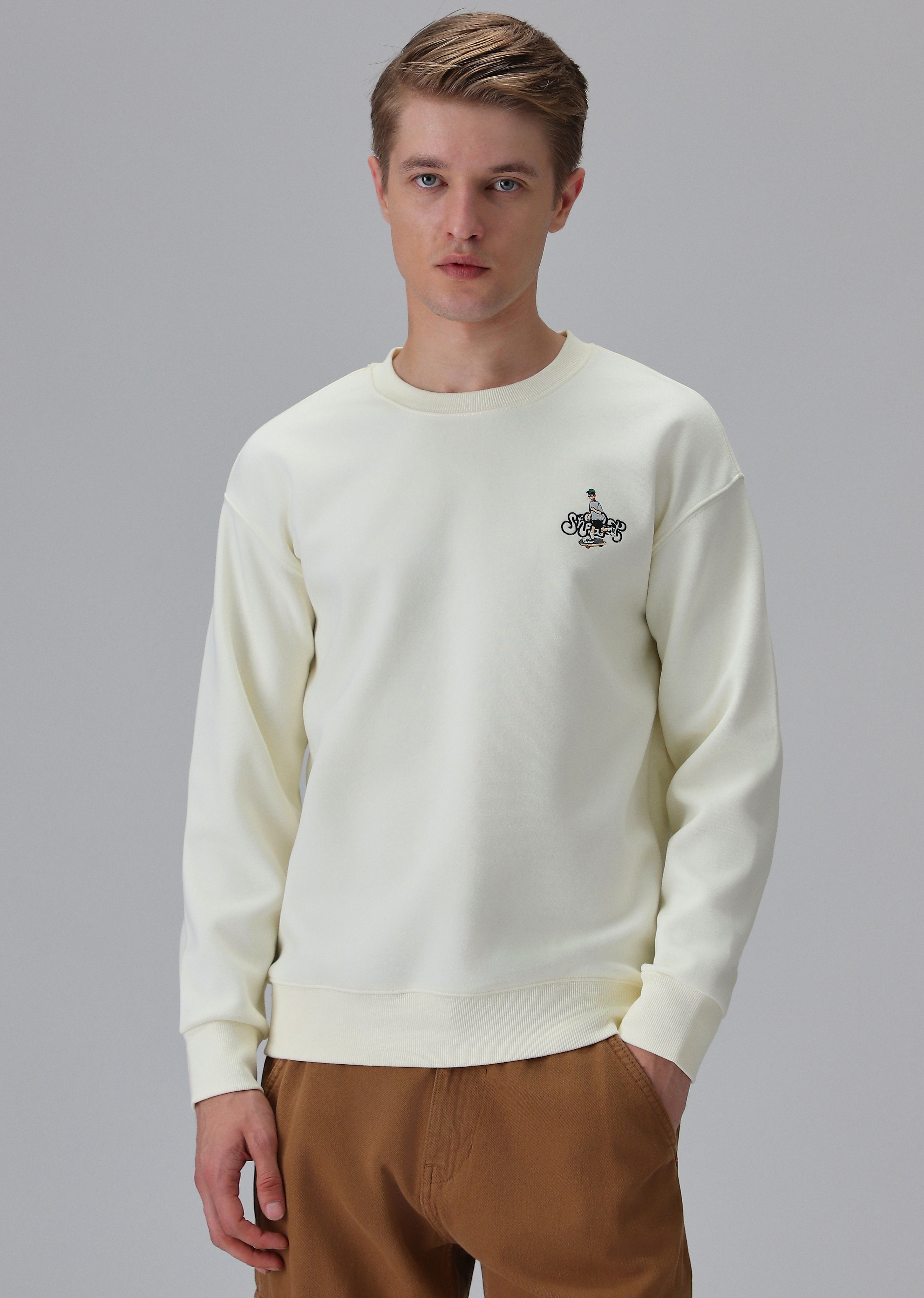 Cream Back Emboss Sweatshirt