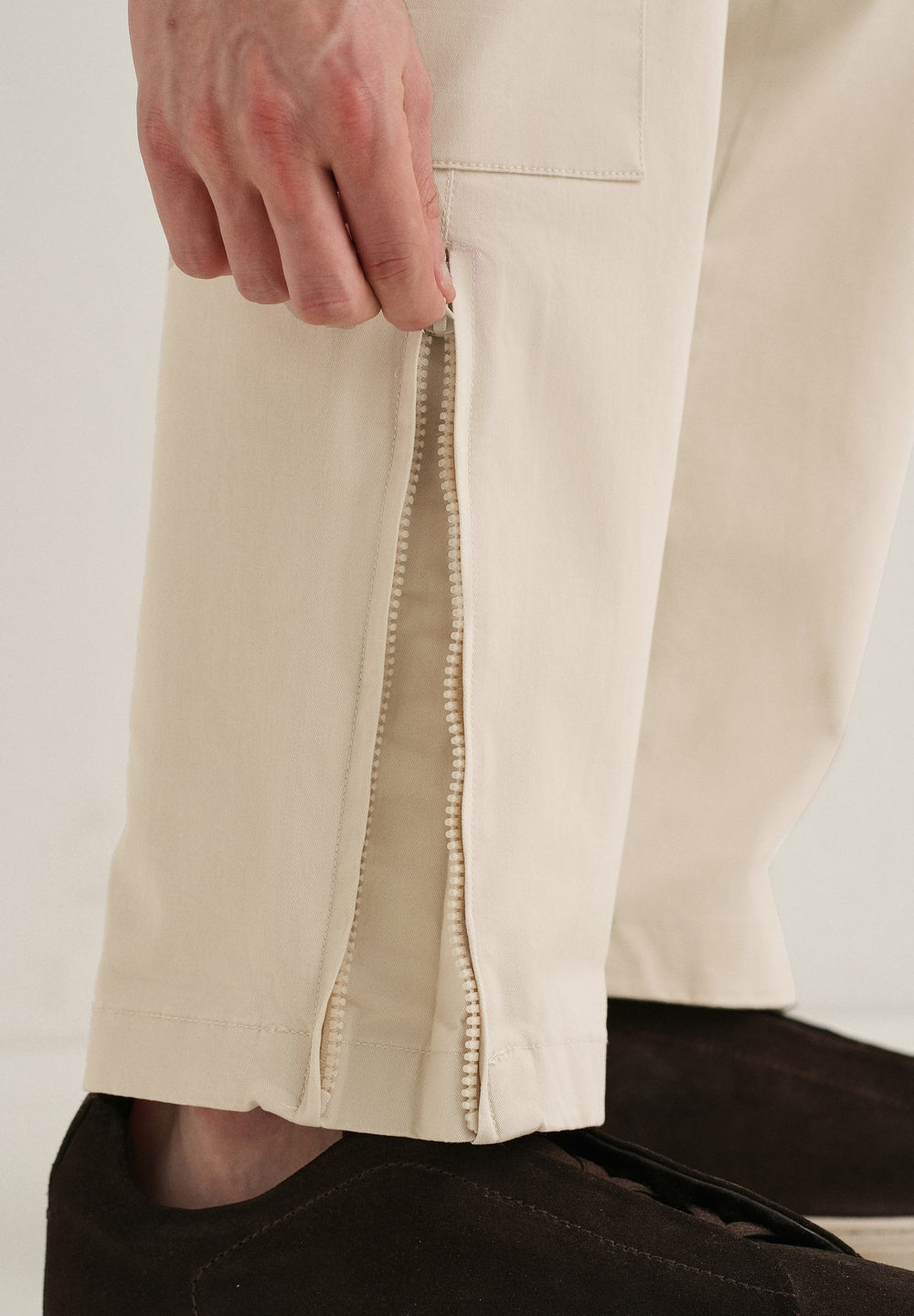 Cream Zipper Cargo Pant