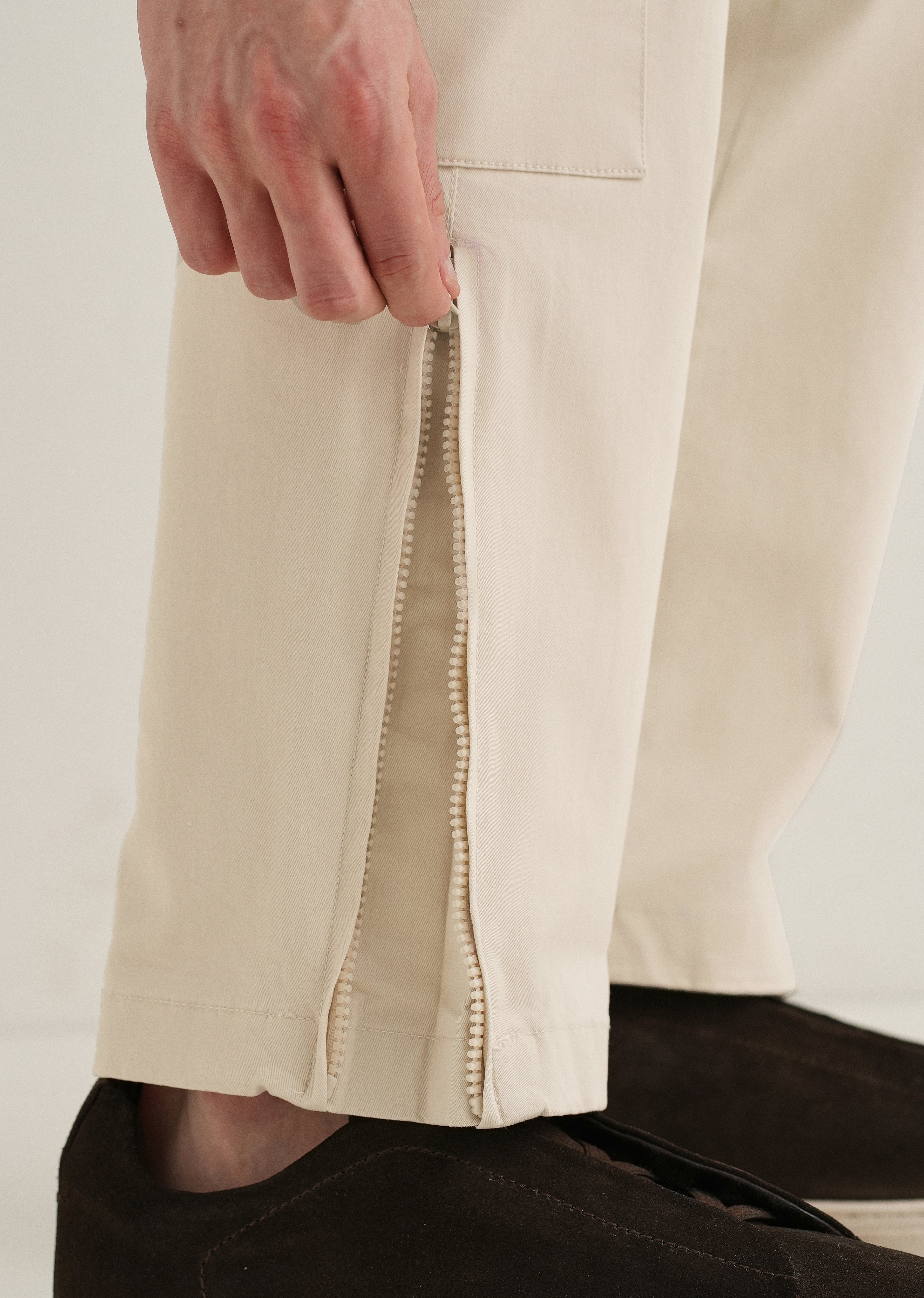 Cream Zipper Cargo Pant