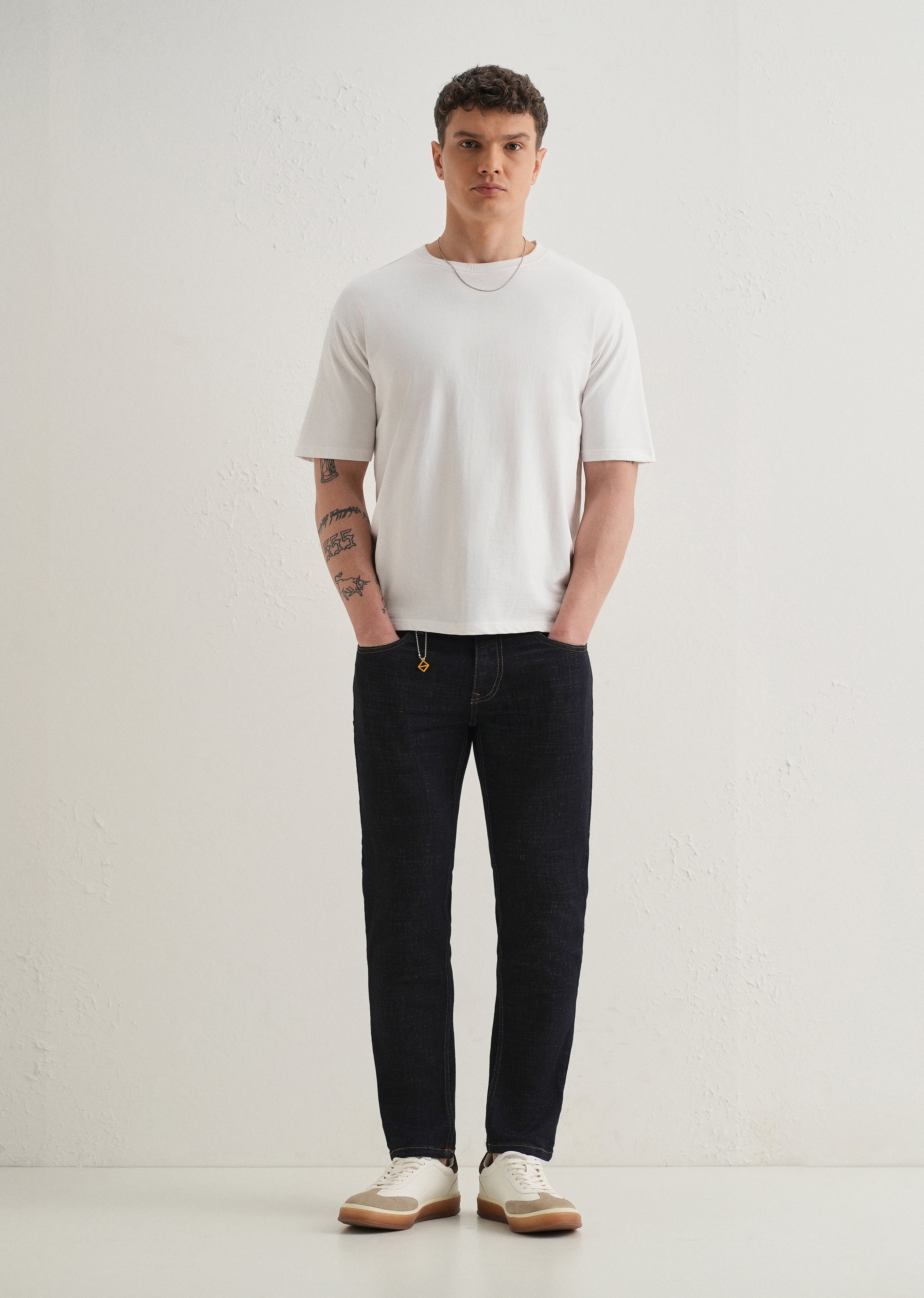 Dark Blue Mid Rise Carrot Fit Jeans