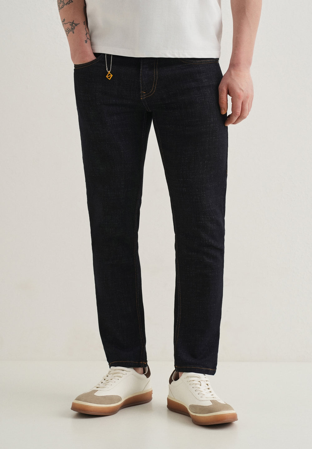 Dark Blue Mid Rise Carrot Fit Jeans