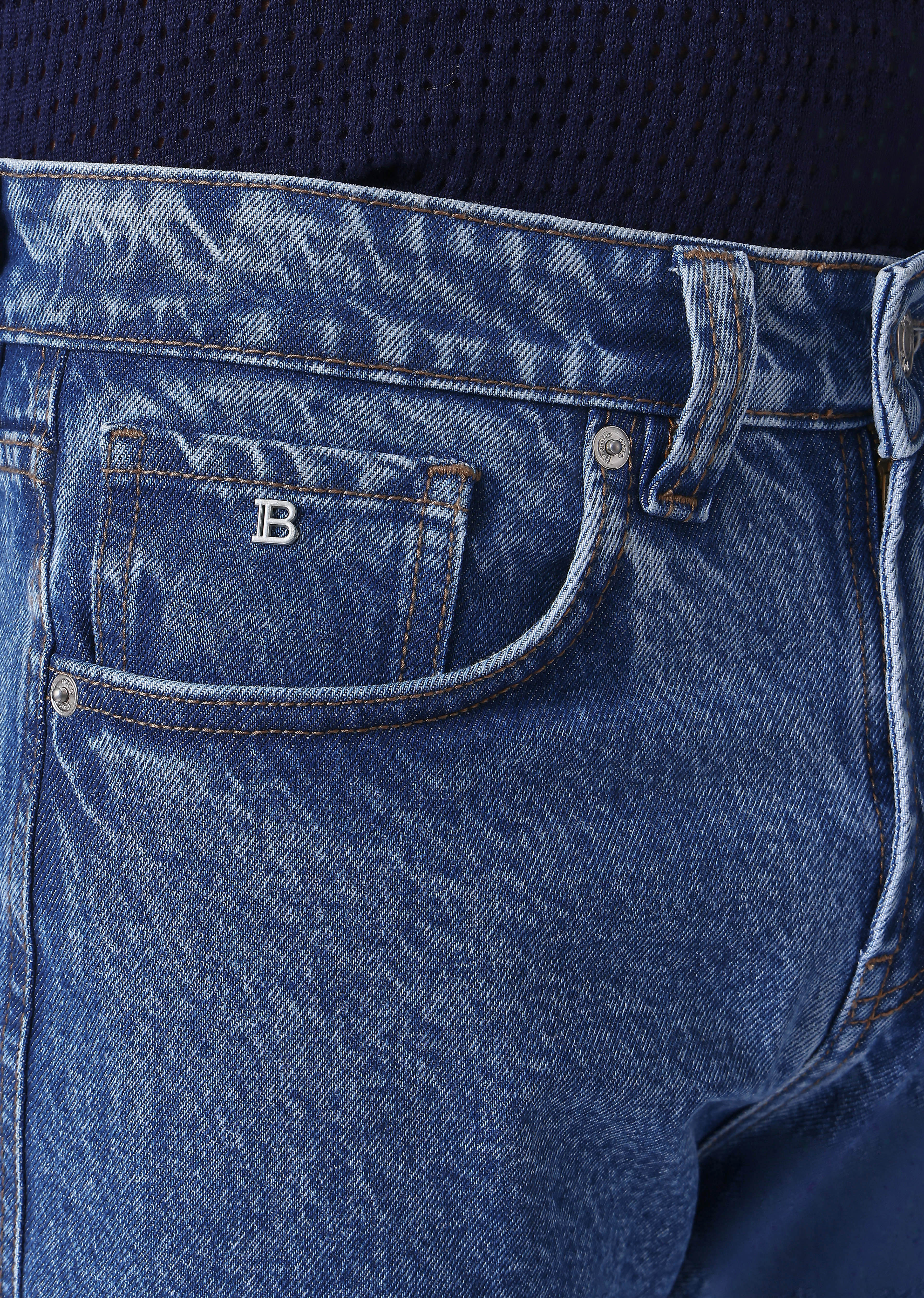 Dark Blue Wash Carrot Fit Jeans