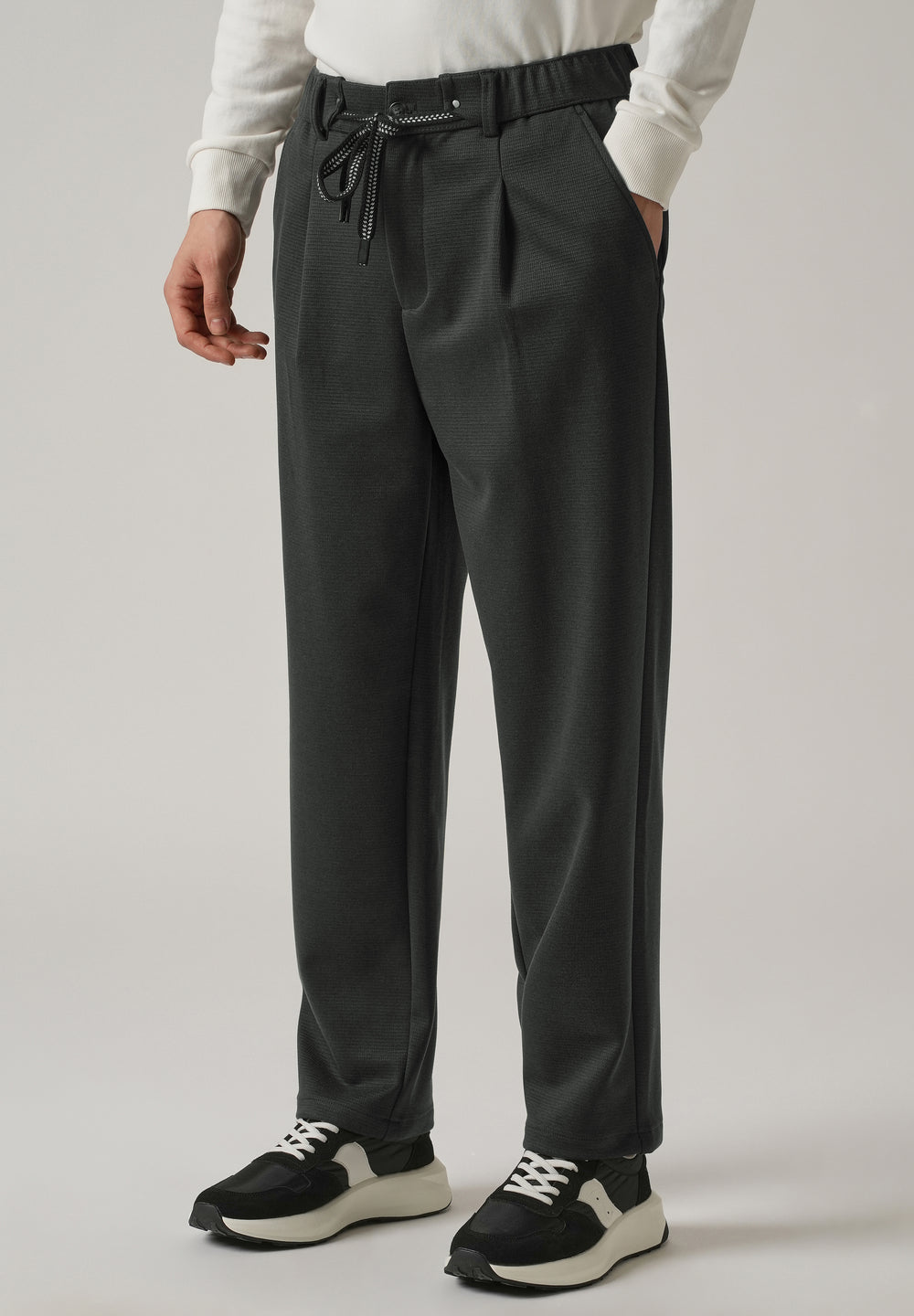 Dark Grey Textured Pleated Drawstring Pant