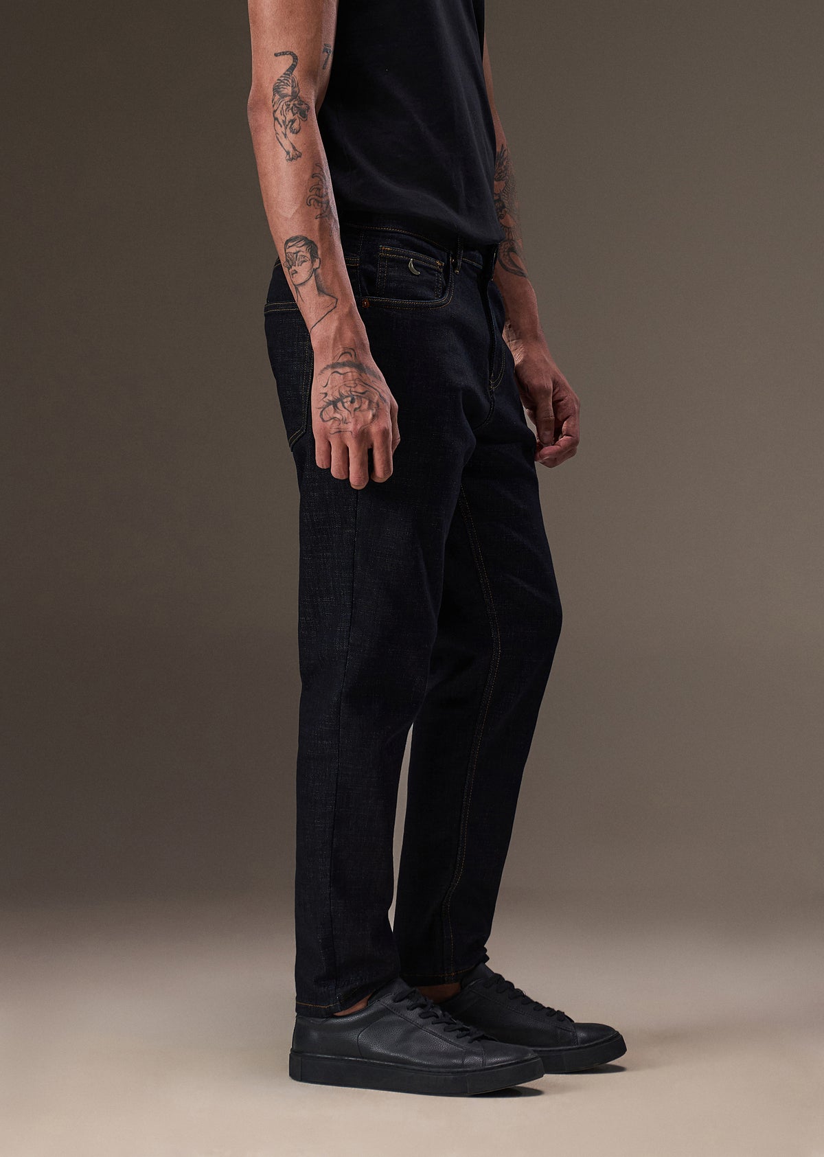 Dark Blue Mid Rise Carrot Fit Jeans