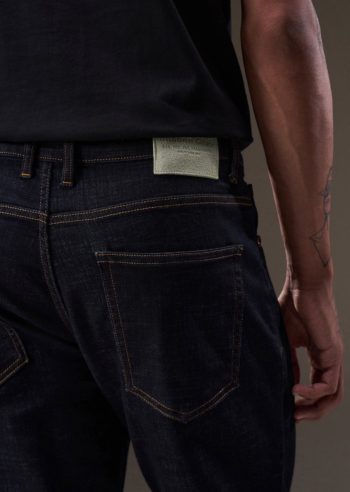 Dark Blue Mid Rise Carrot Fit Jeans