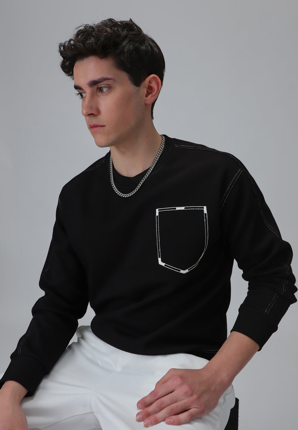 Embro Pocket Black Sweatshirt