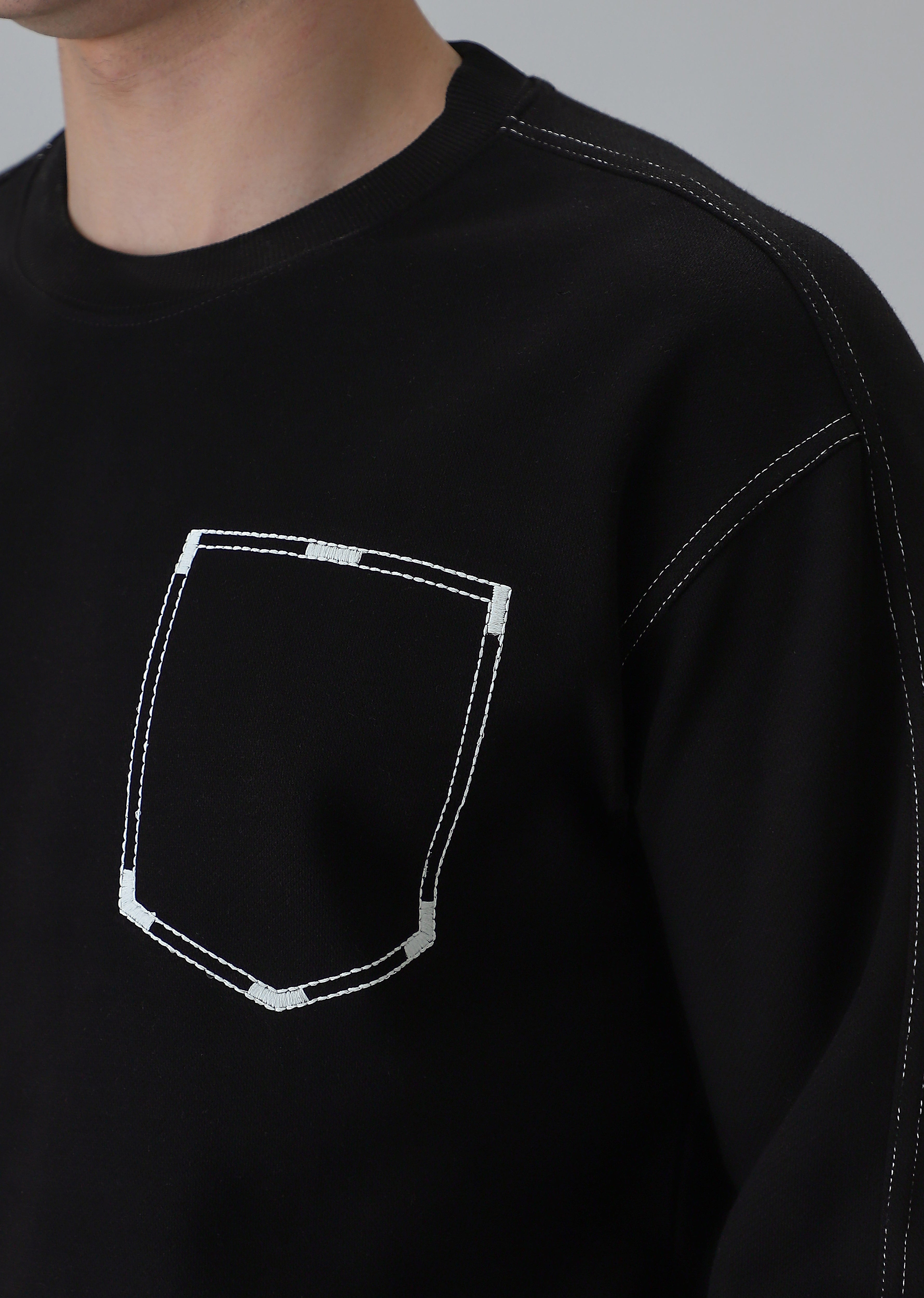 Embro Pocket Black Sweatshirt