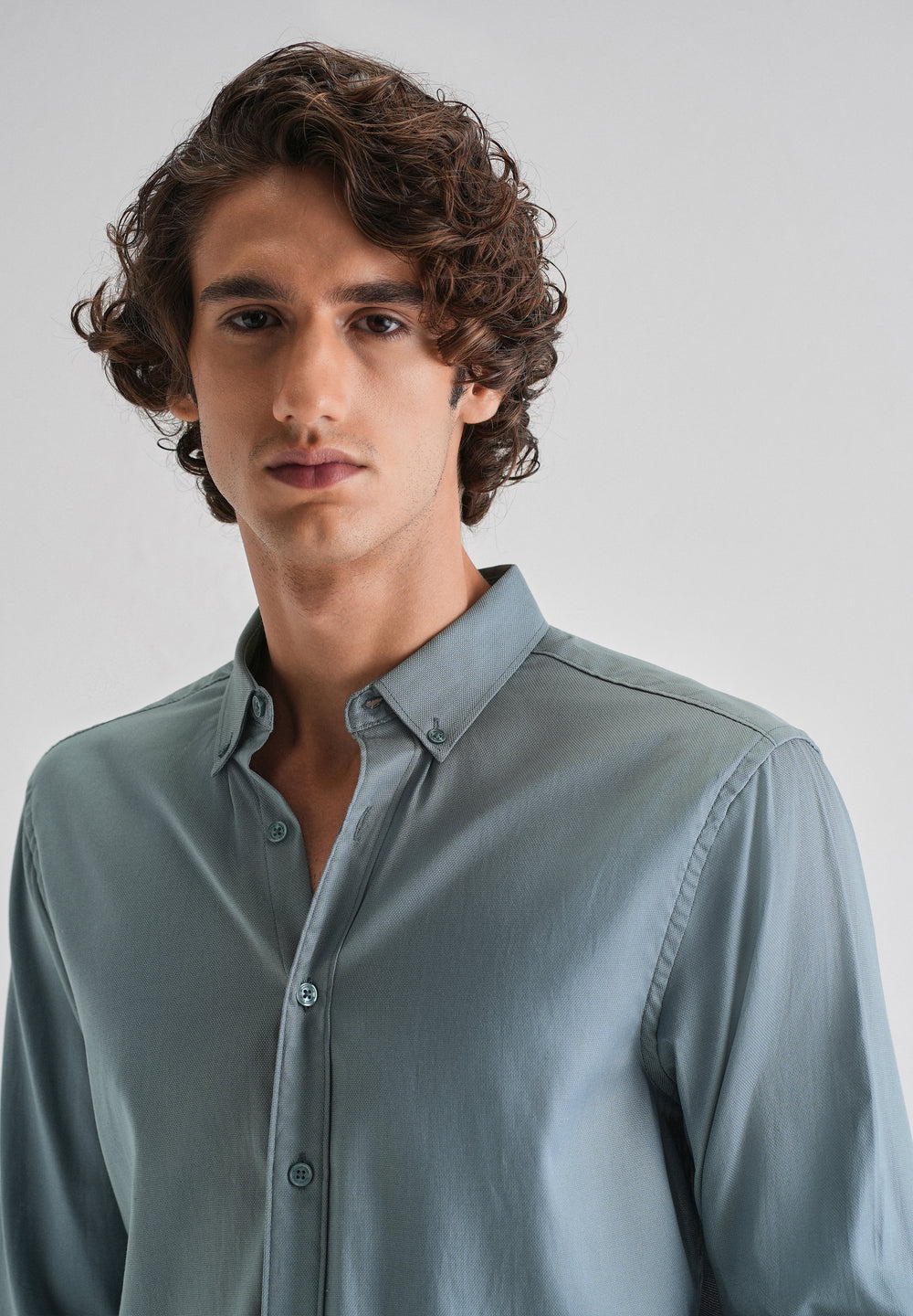 Fairview Blue Plain Blended Cotton Regular Fit Shirt