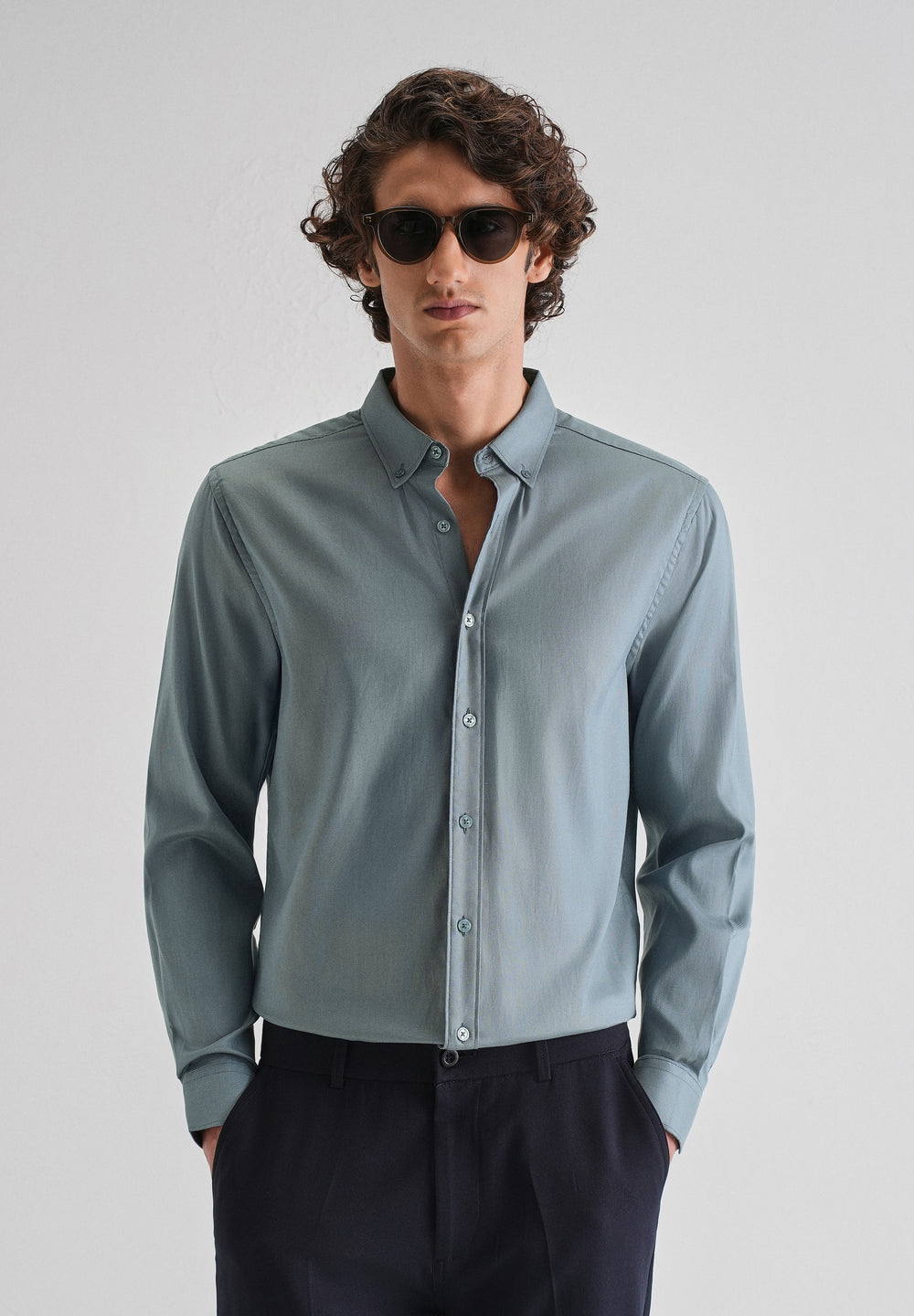 Fairview Blue Plain Blended Cotton Regular Fit Shirt