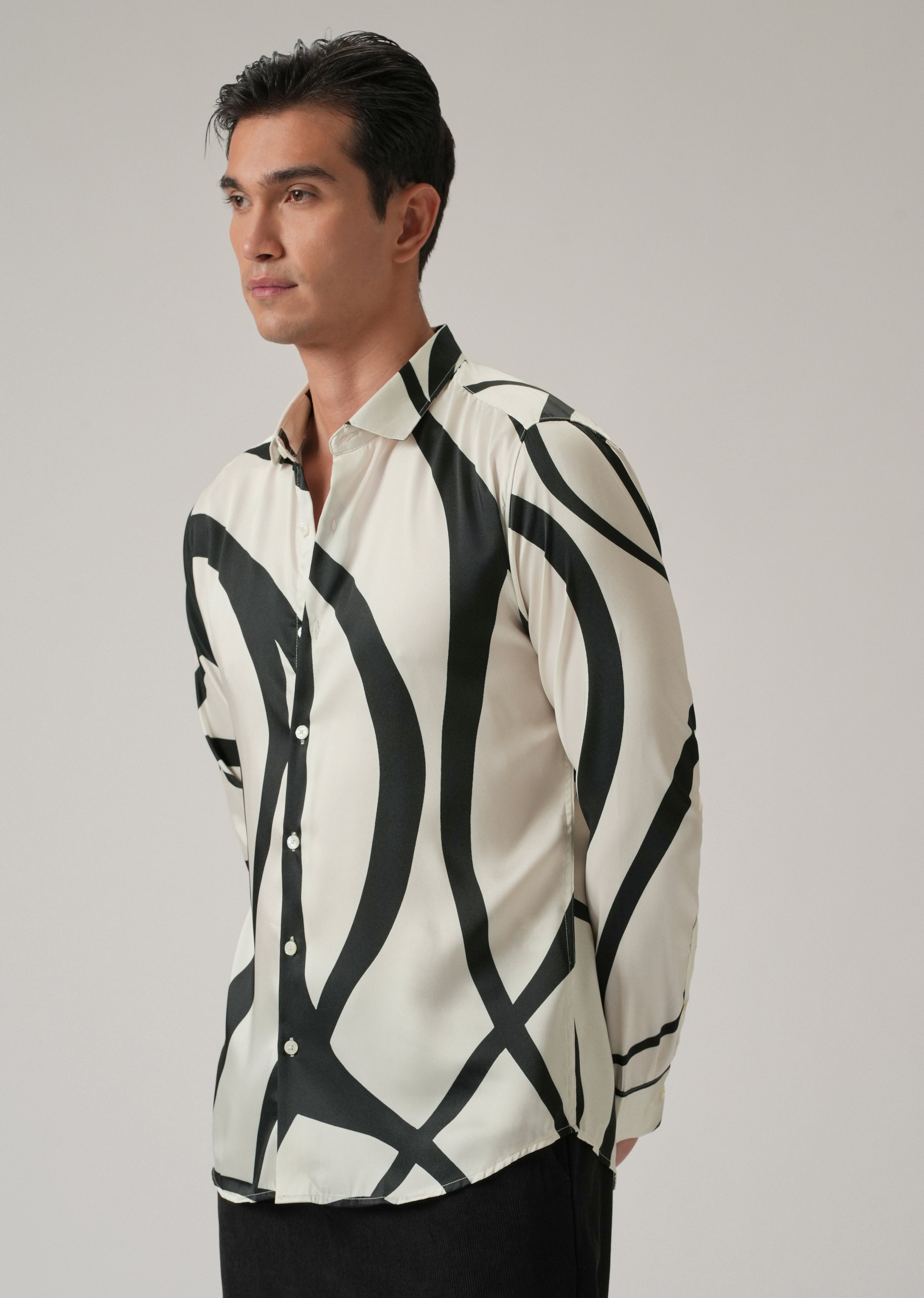 Flow Line Print Shirt