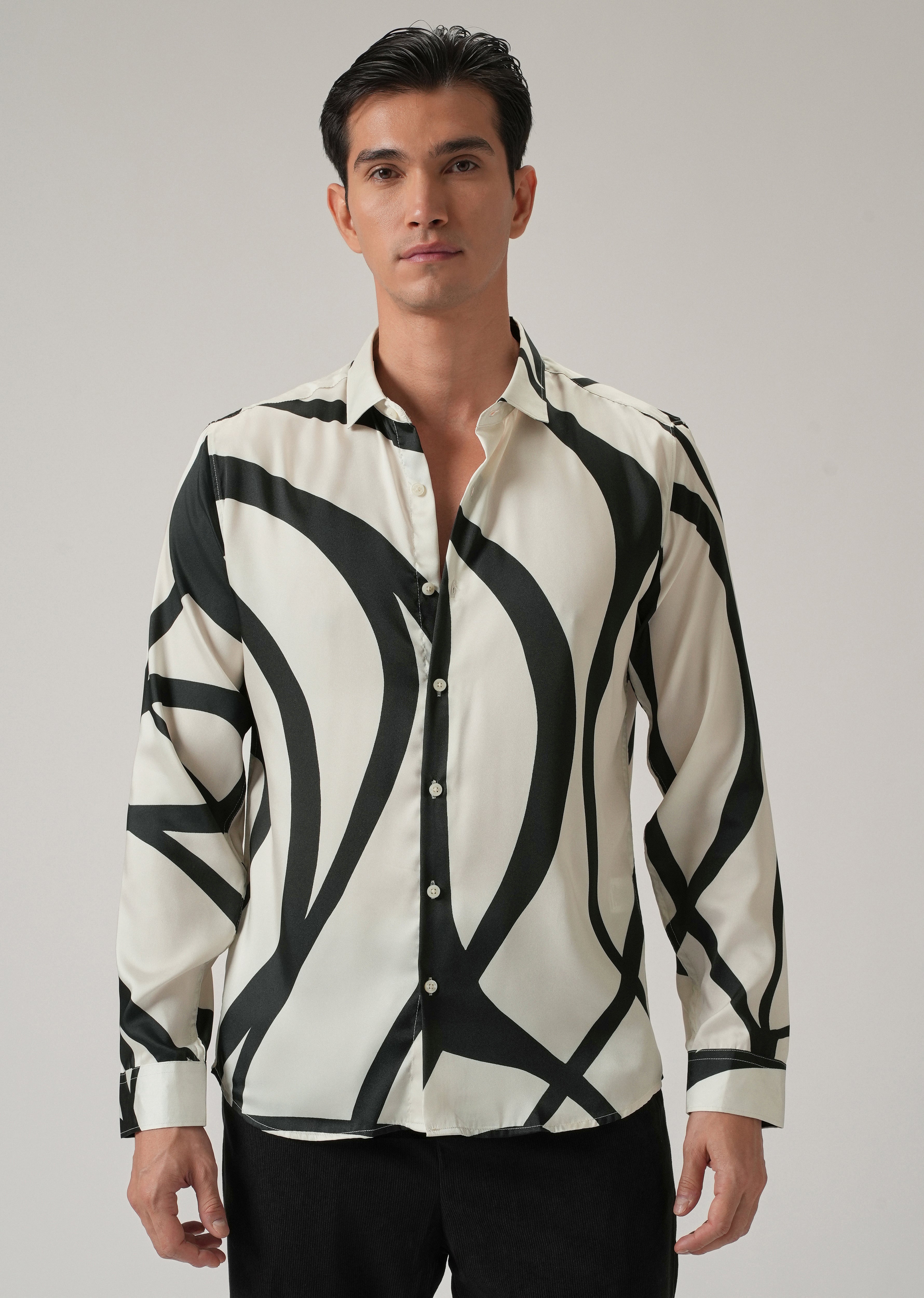 Flow Line Print Shirt