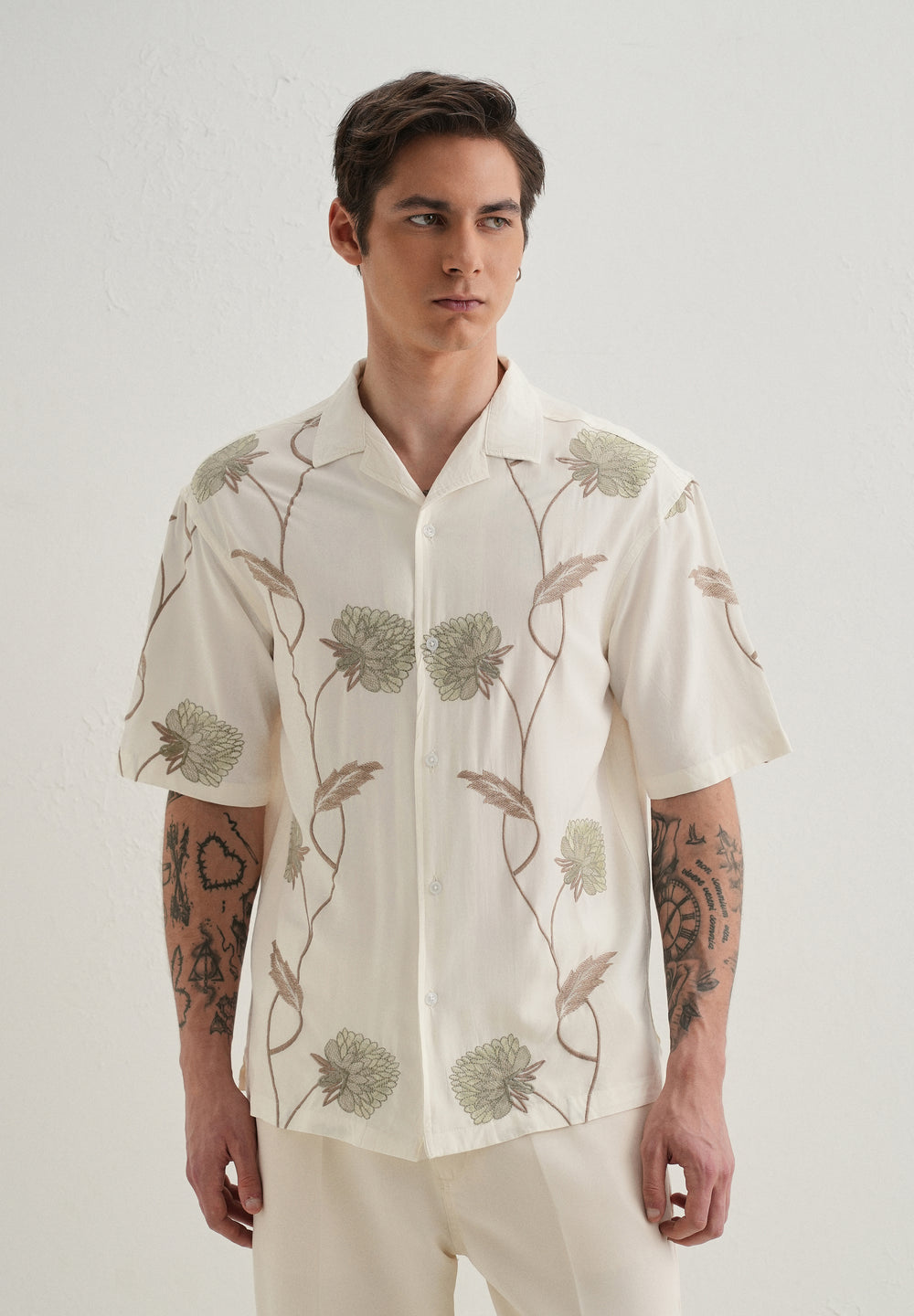 Green Floral Front Embroidery Shirt