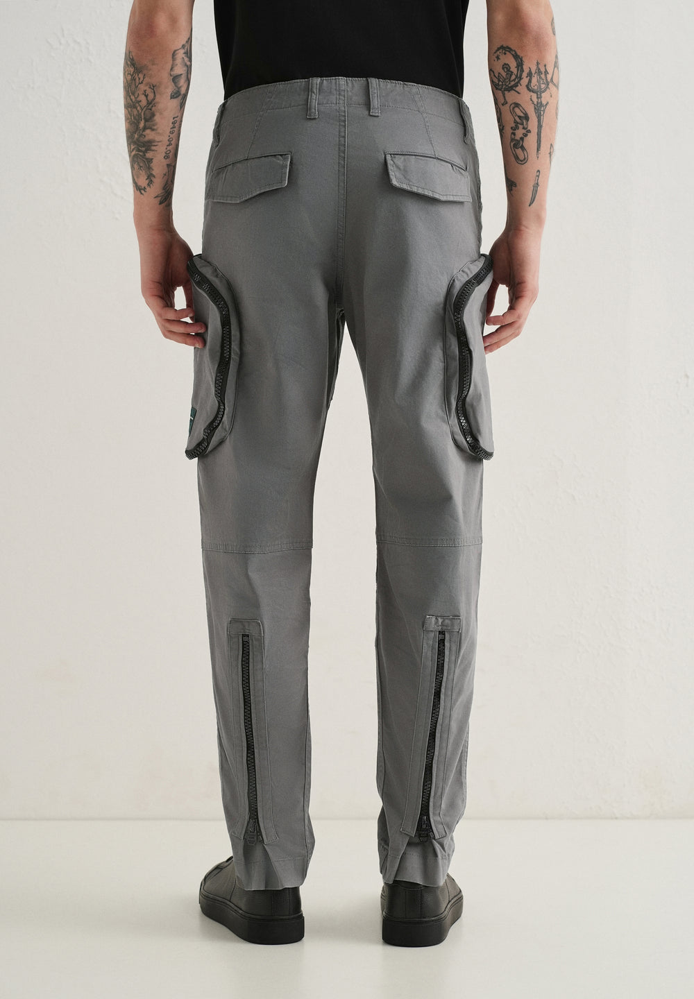 Gris Gray Zipper Cargo Pant