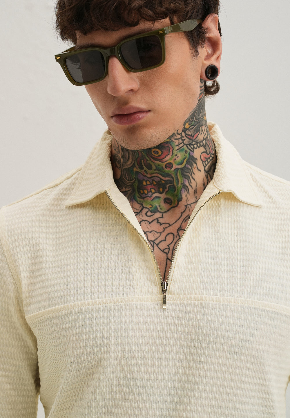 Ivory Cream Zipper Polo Knit T-shirt