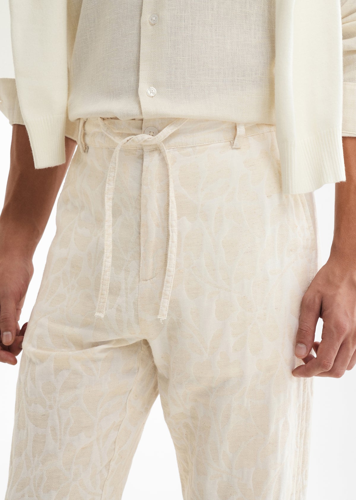 Ivory Floral Jacquard Pant