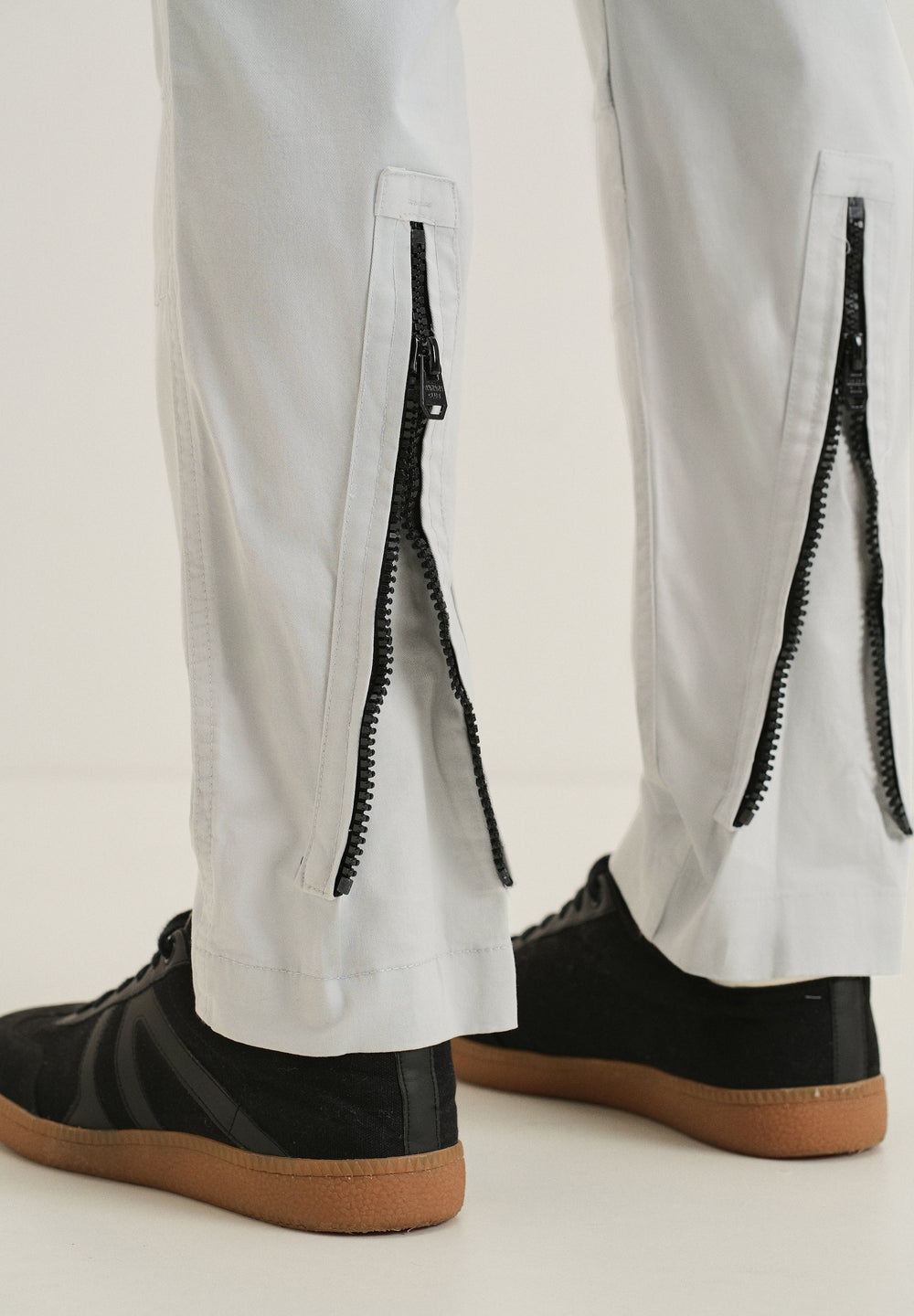 Light Gray Zipper Cargo Pant