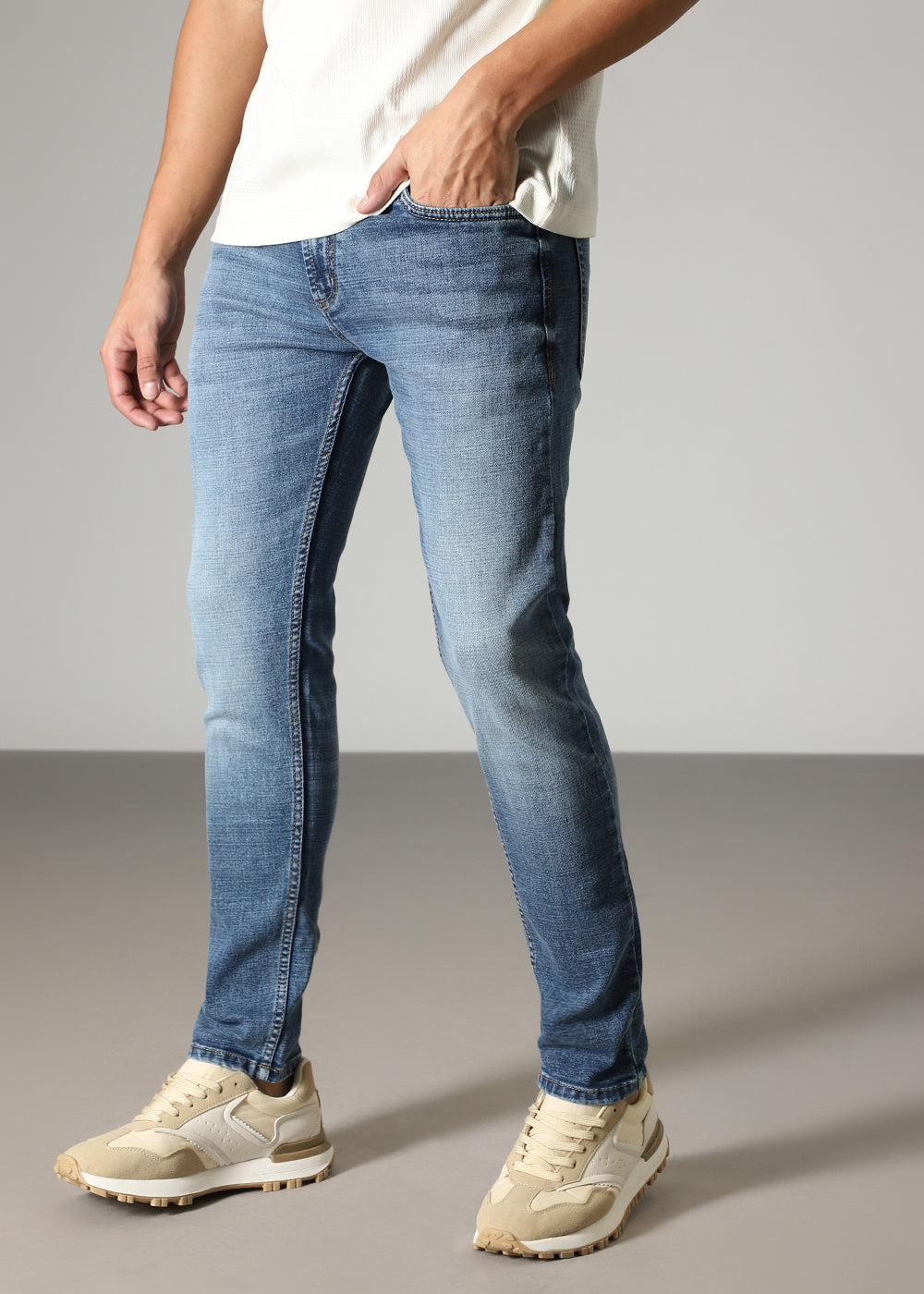 Light Wash Slim fit Jeans