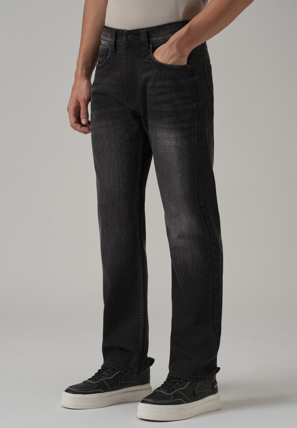 Low Fade Black Straight Fit Jeans