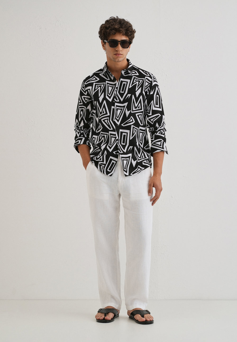 Maze Line Waffle Dobby Black Shirt