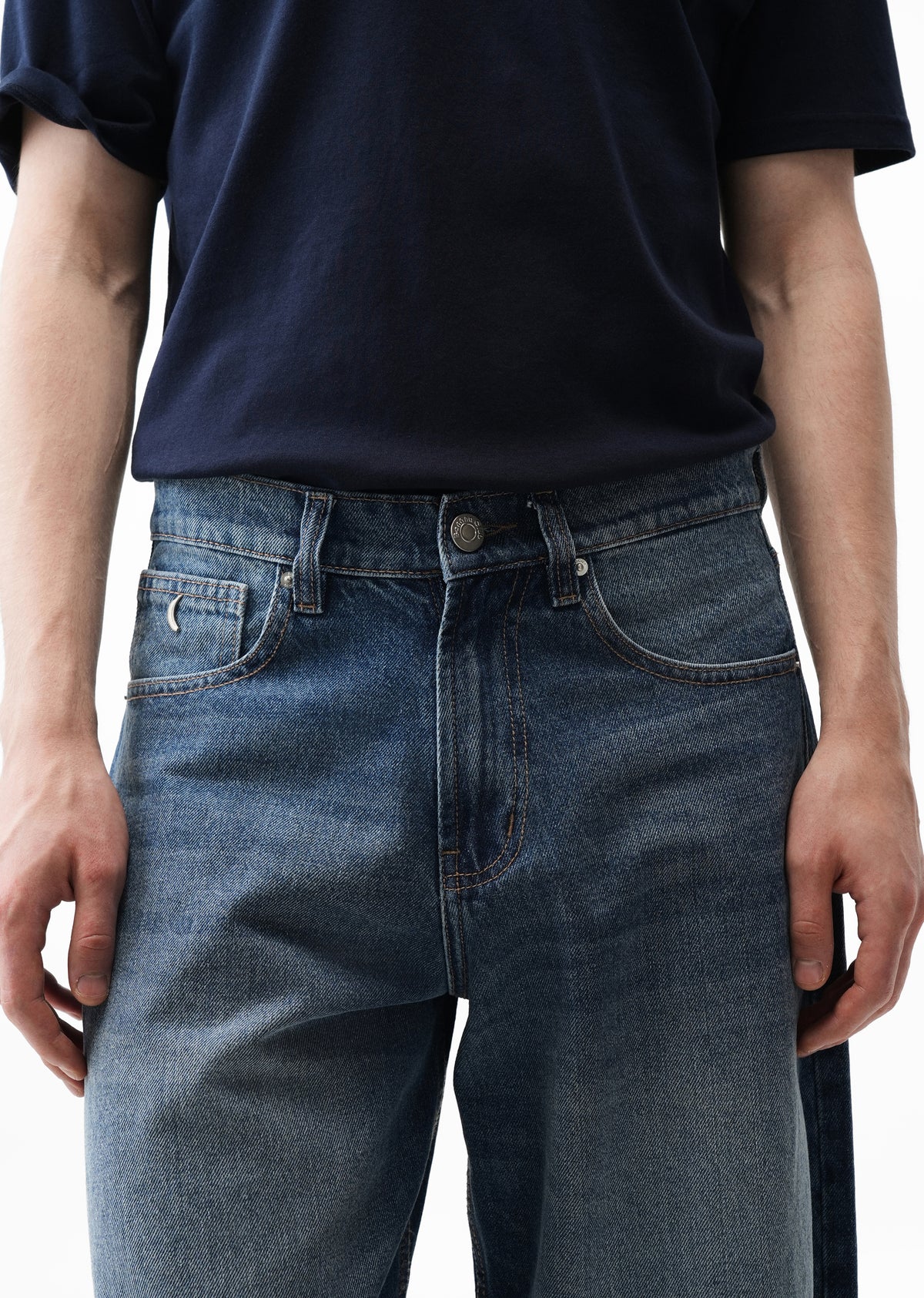 Mid Blue Barrel Fit Jeans