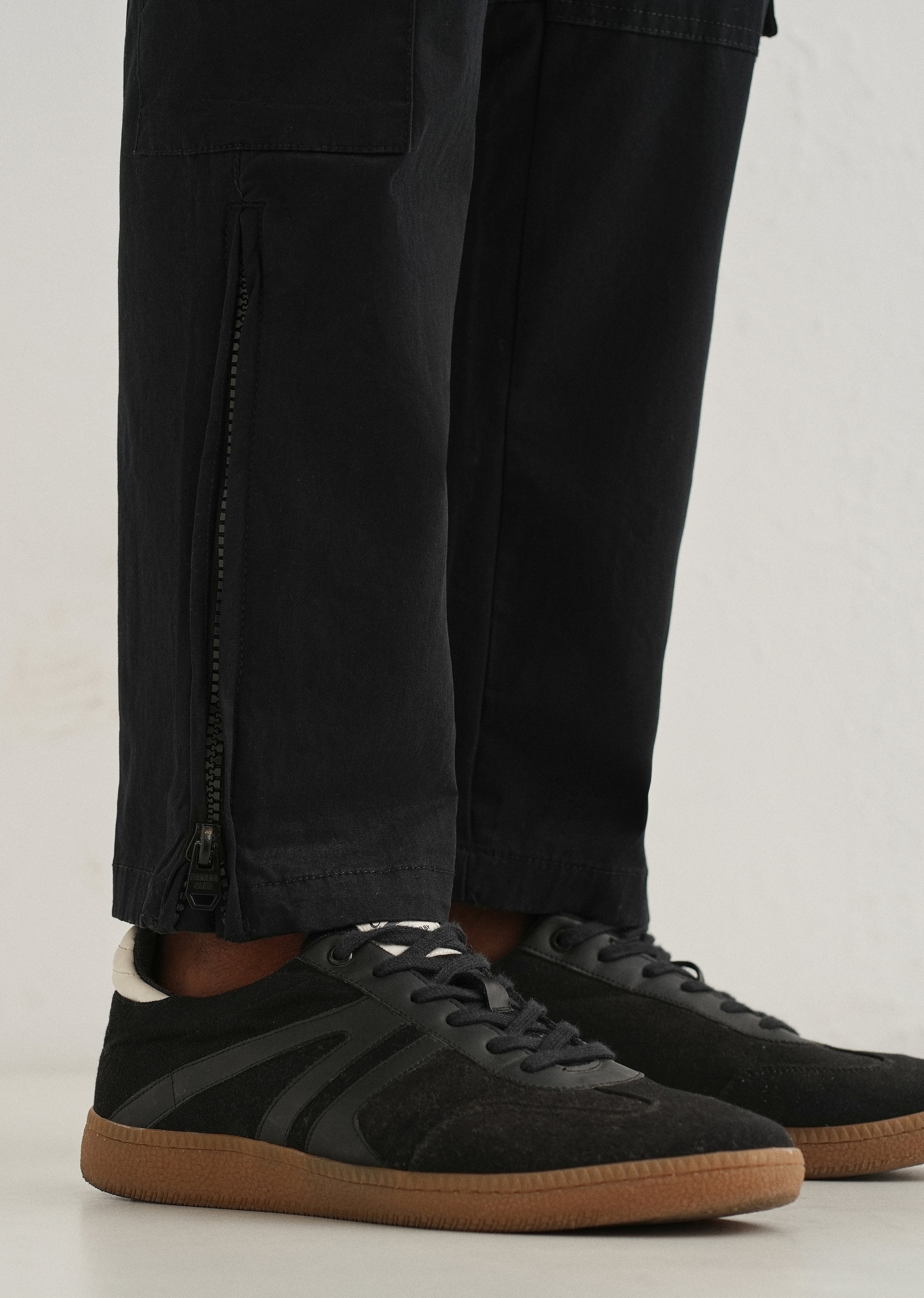 Nero Black Zipper Cargo Pant