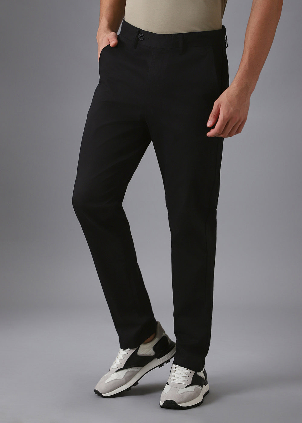 Noir Black Chino