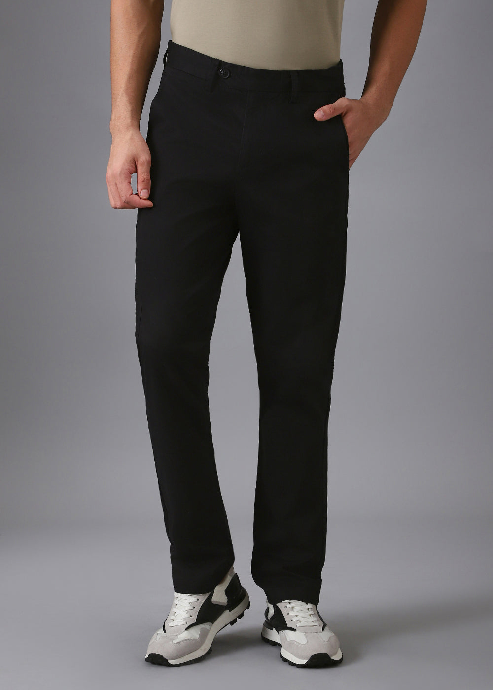 Noir Black Chino