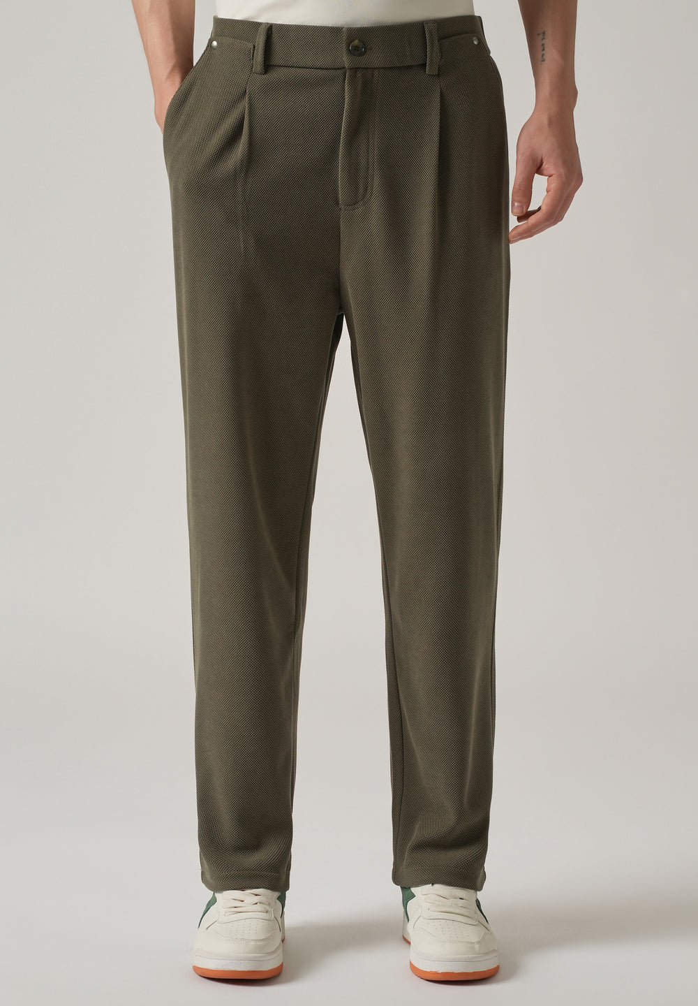 Olive Textured Pleated Relaxed Fit Pant