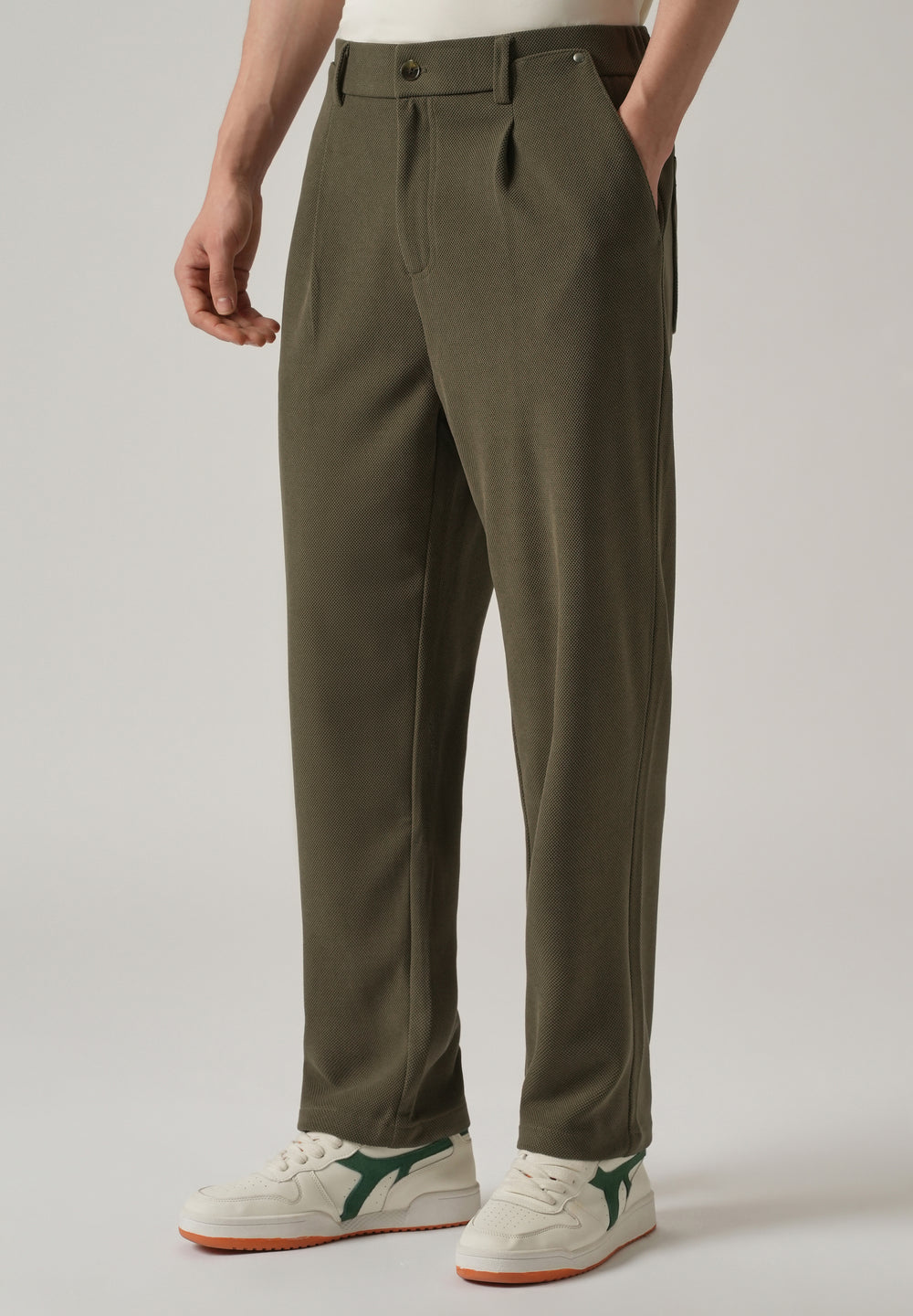 Olive Textured Pleated Relaxed Fit Pant