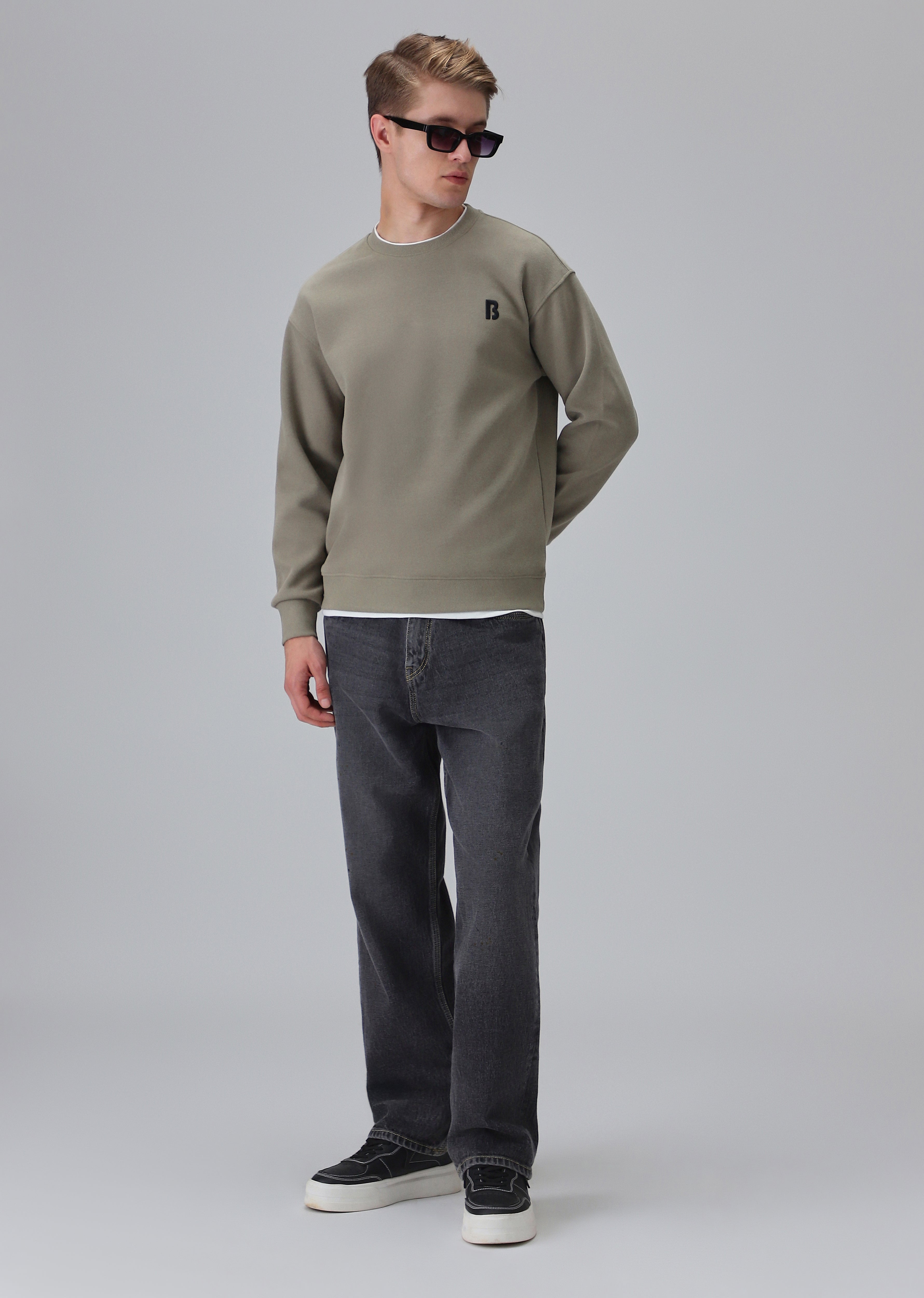 Olive White Contrast Sweatshirt