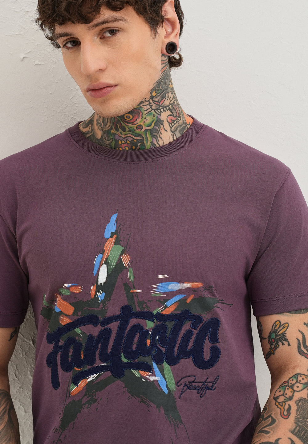 Violet Graphic Print Embroidery T-shirt