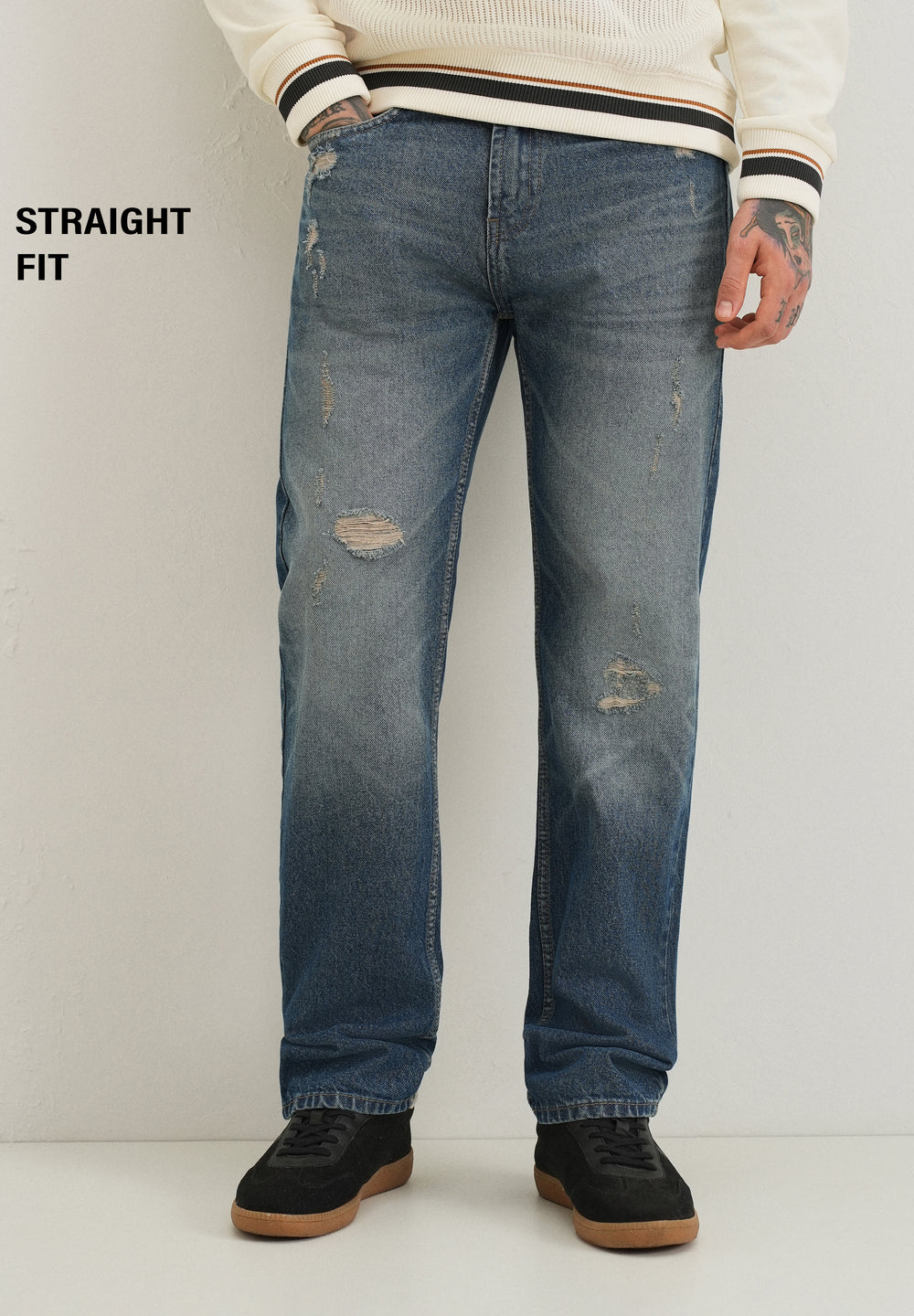 Ripped Blue Straight fit Jeans