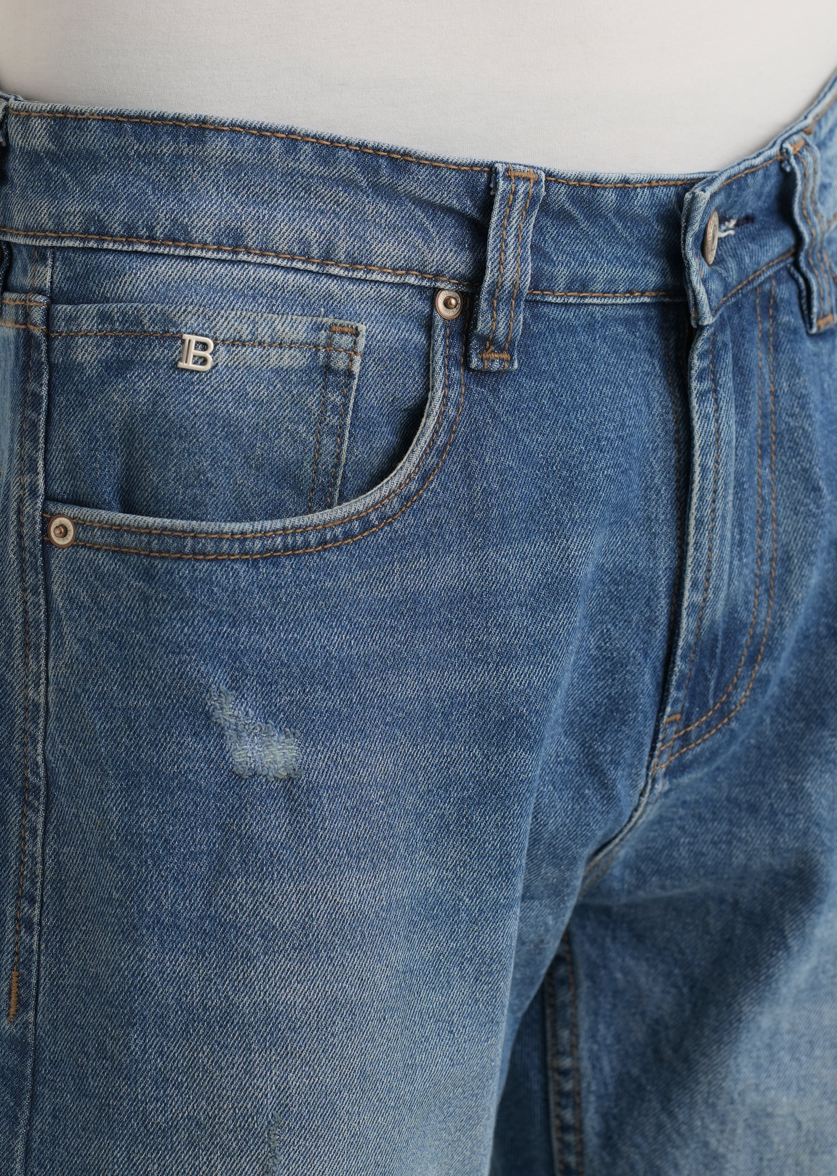 Ripped Fade Slim fit Jeans