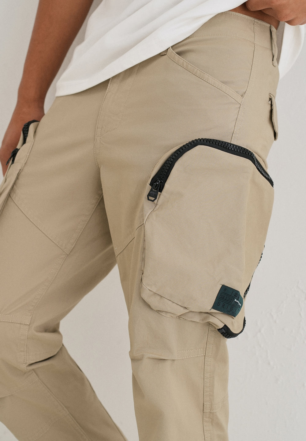 Soft Beige Zipper Cargo Pant