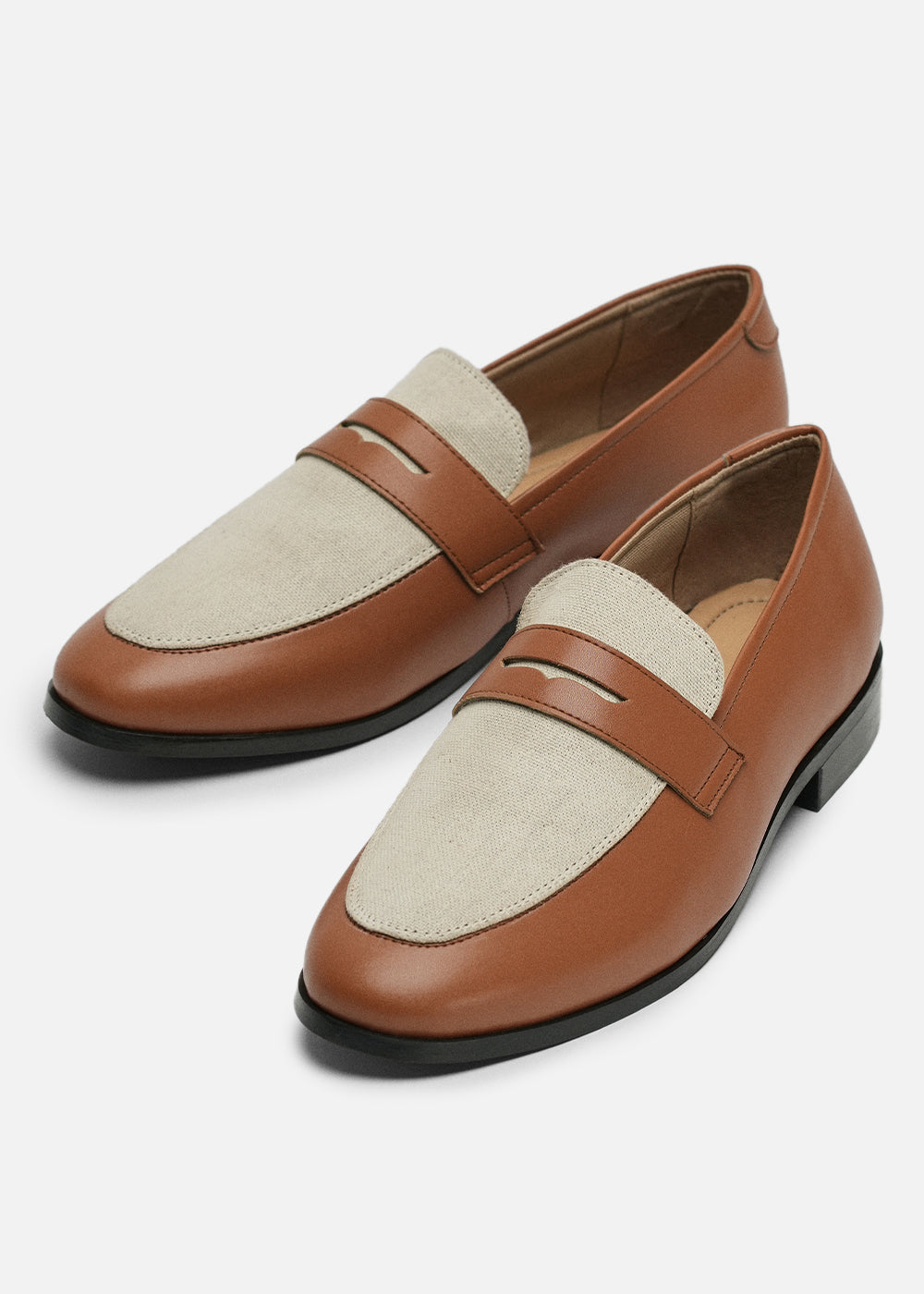 Tan & Beige Dual-Tone Loafers