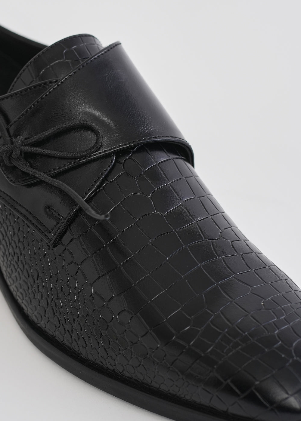 Textured Black Lace-Up Formal Shoes