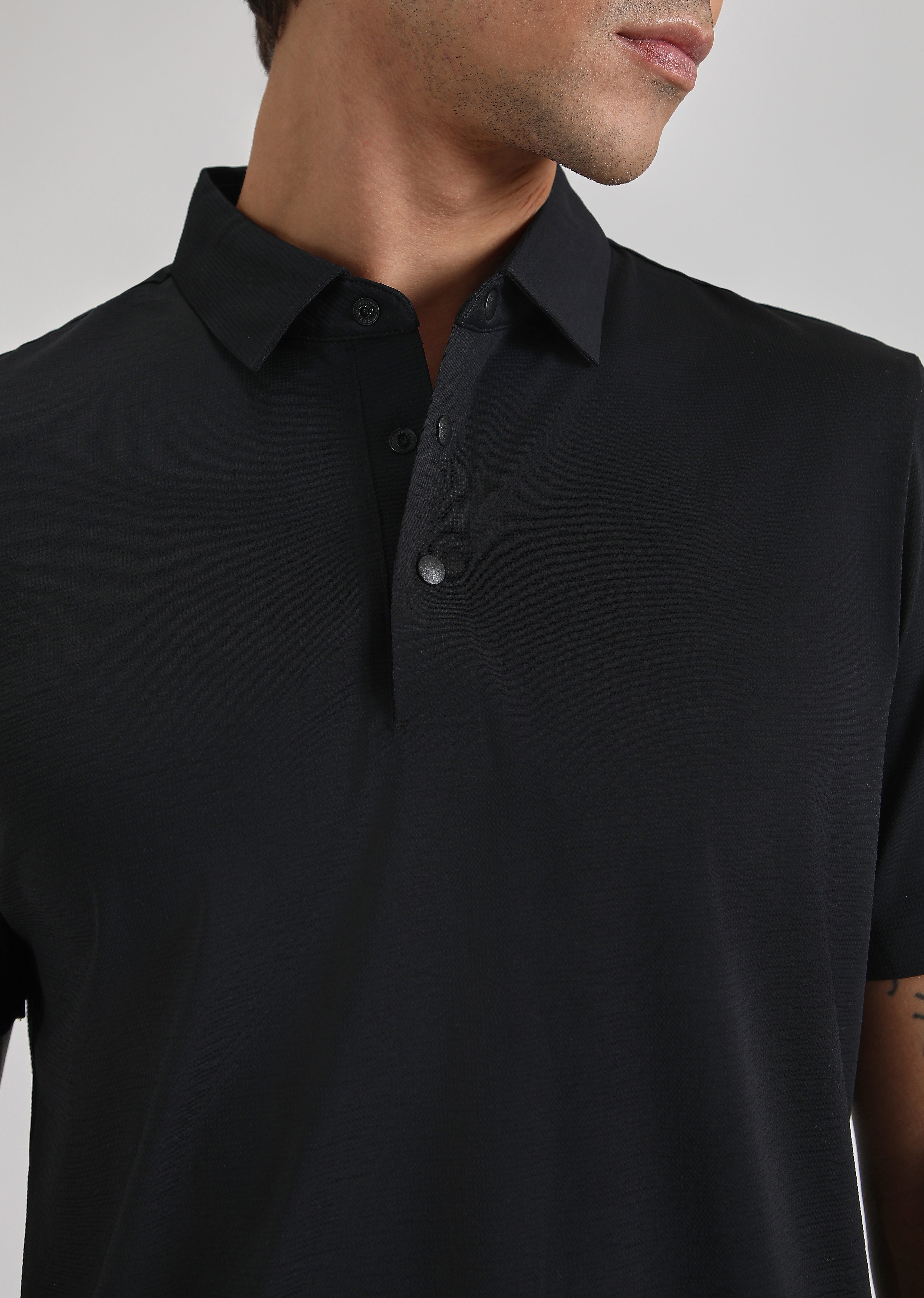 Textured Black Stitchless Polo T-shirt