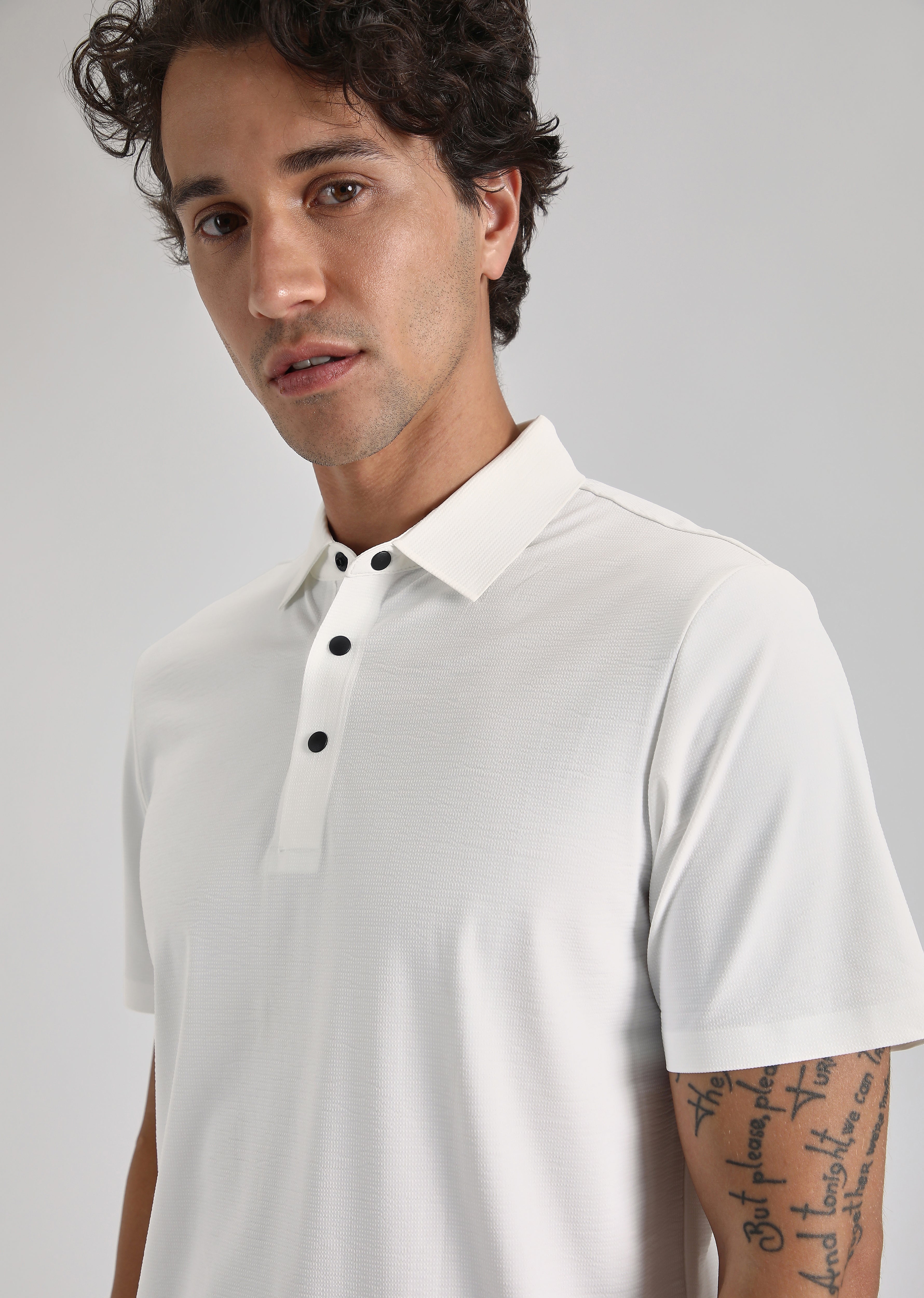 Textured White Stitchless Polo T-shirt