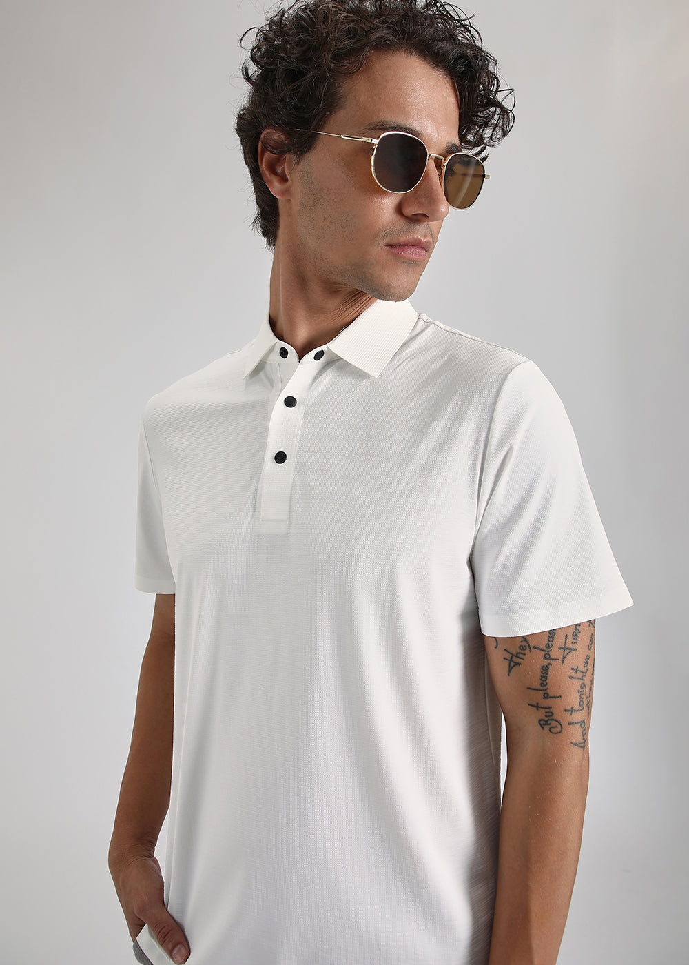 Textured White Stitchless Polo T-shirt