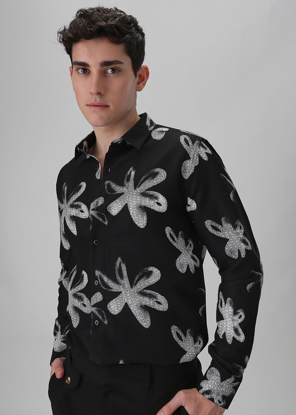 Twig Flower Waffle Dobby Black Shirt