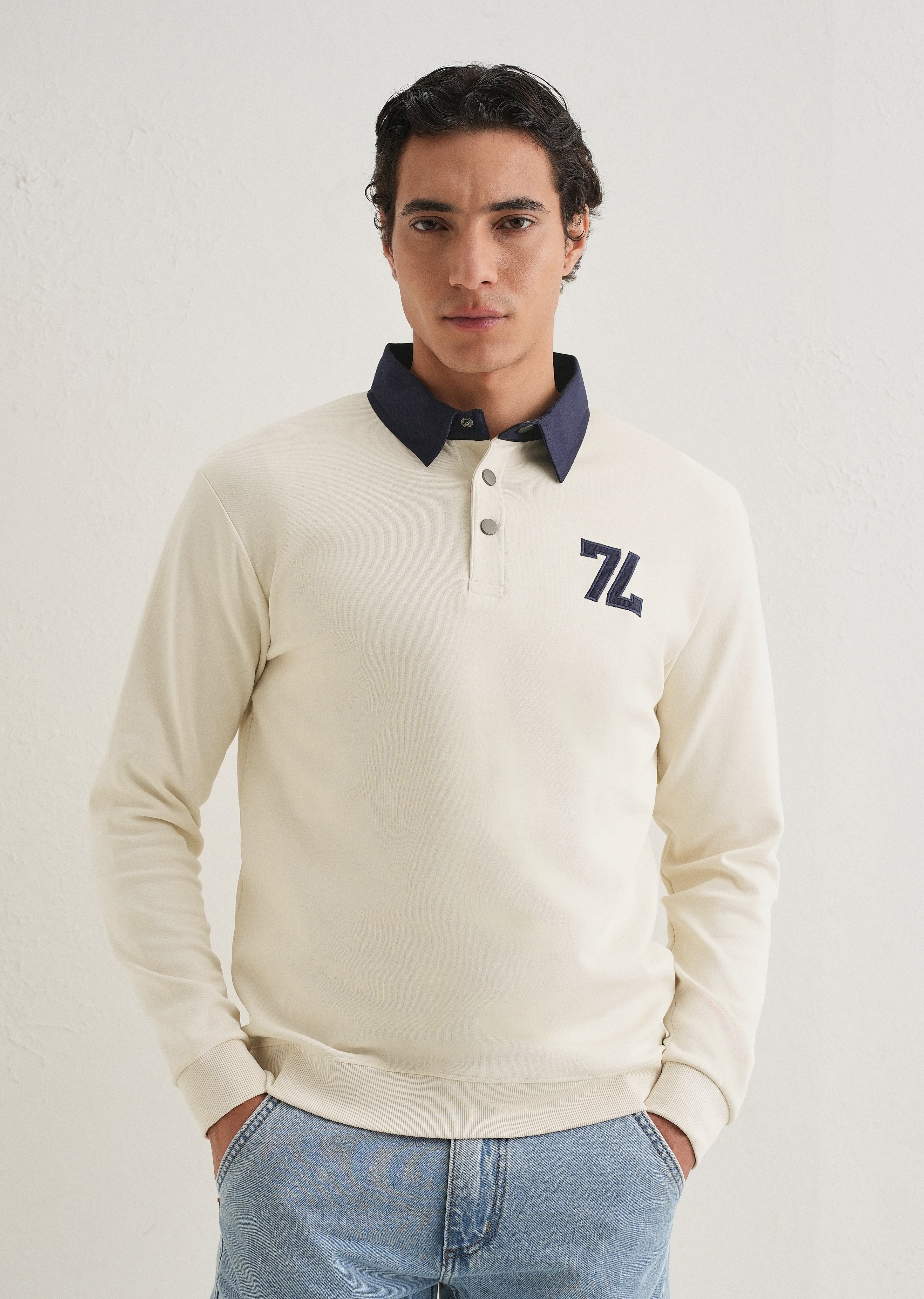 White Polo Knitted Sweatshirt