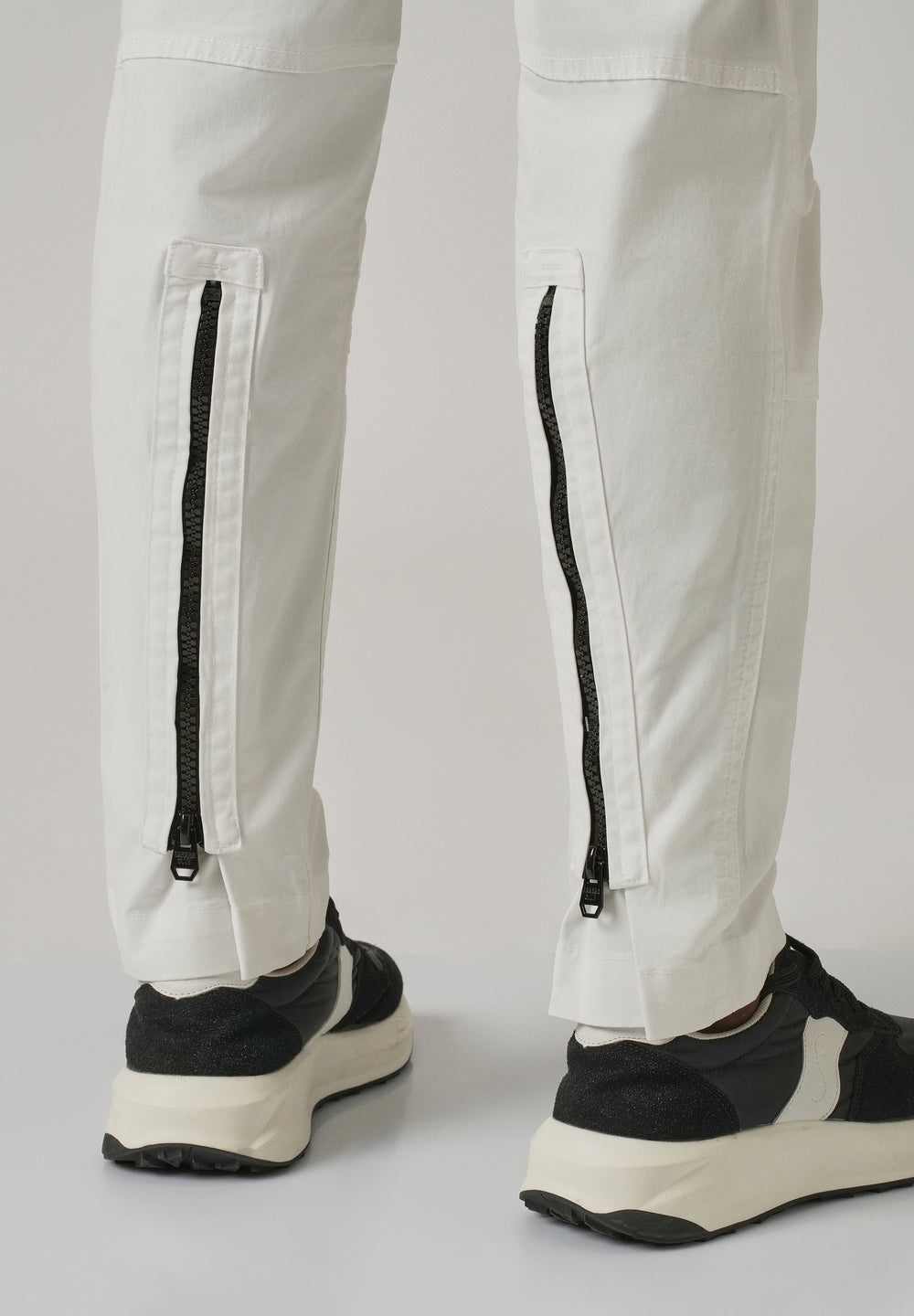 White Zipper Cargo Pant