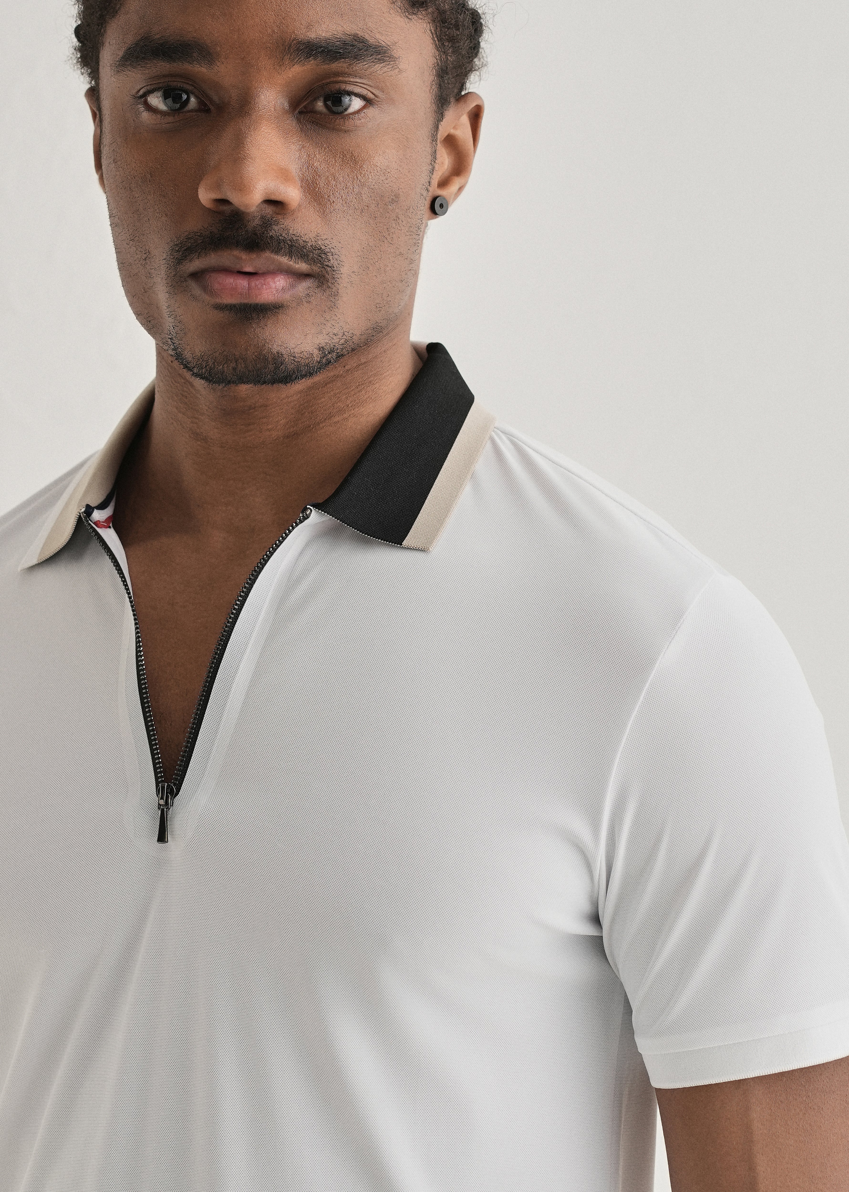 White Zipper Polo Collar Seamless T-shirt
